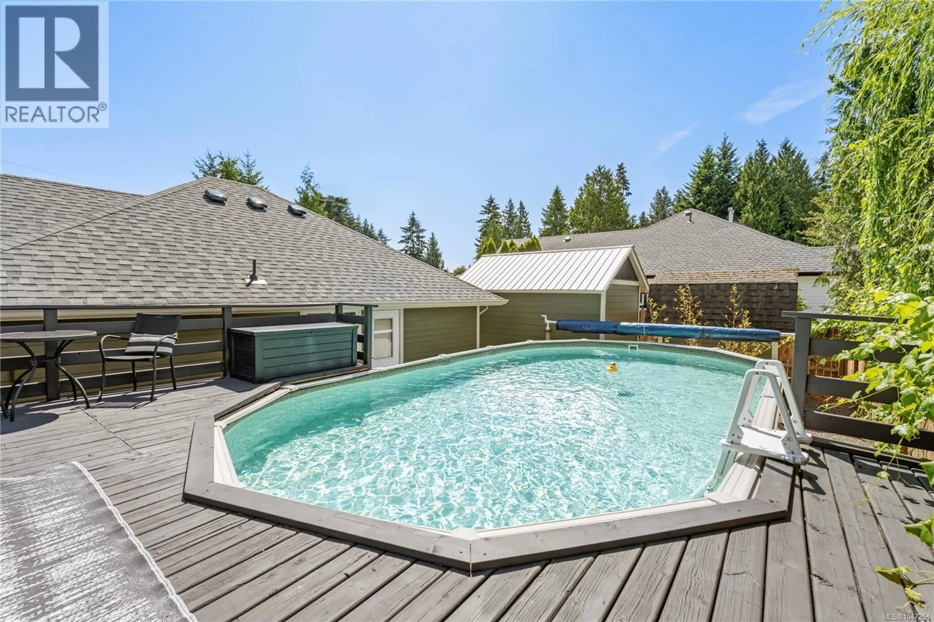 Pool for 2071 SARAS WAY, Nanaimo British Columbia V9X1K6
