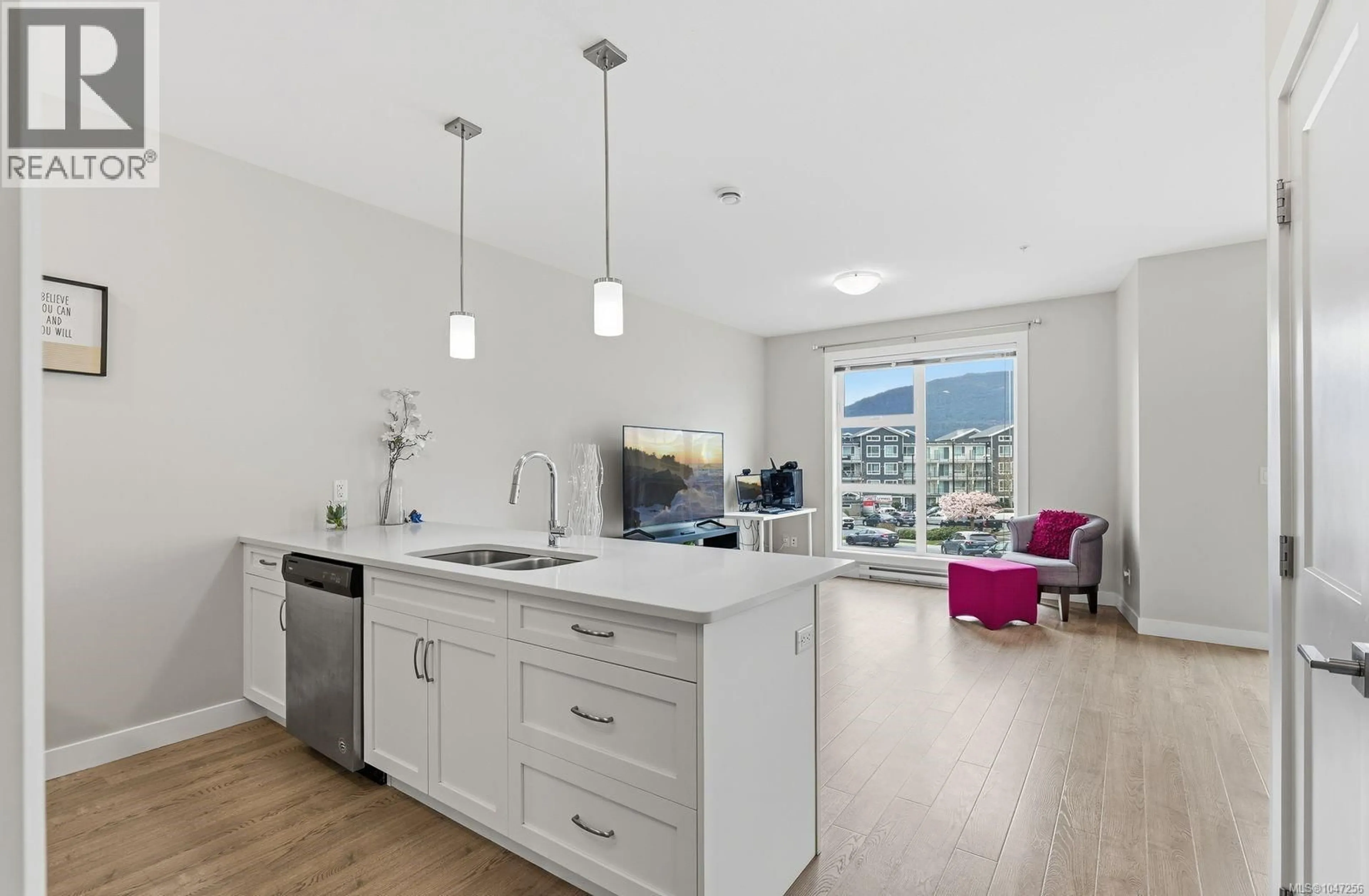 Open concept kitchen, unknown for 110 - 1800 SUMMERHILL PLACE, Nanaimo British Columbia V9S0C7