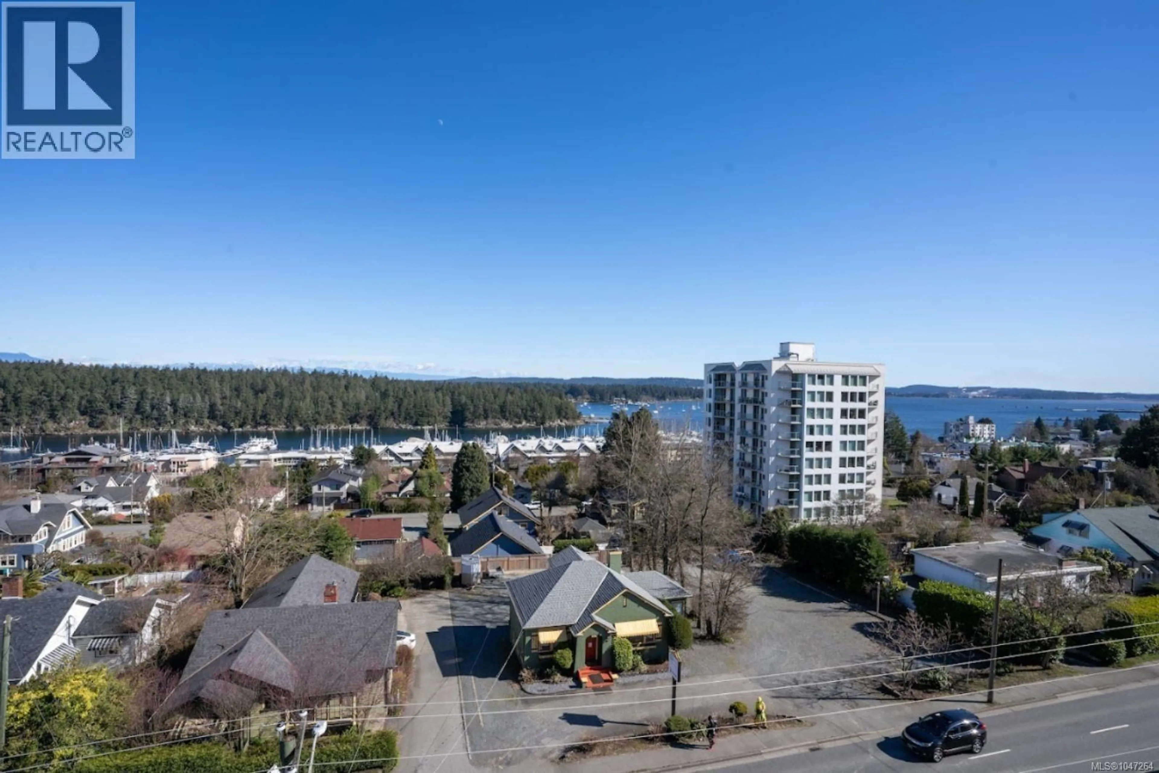 A pic from outside/outdoor area/front of a property/back of a property/a pic from drone, water/lake/river/ocean view for 604 - 529 TERMINAL AVENUE, Nanaimo British Columbia V9S4K1