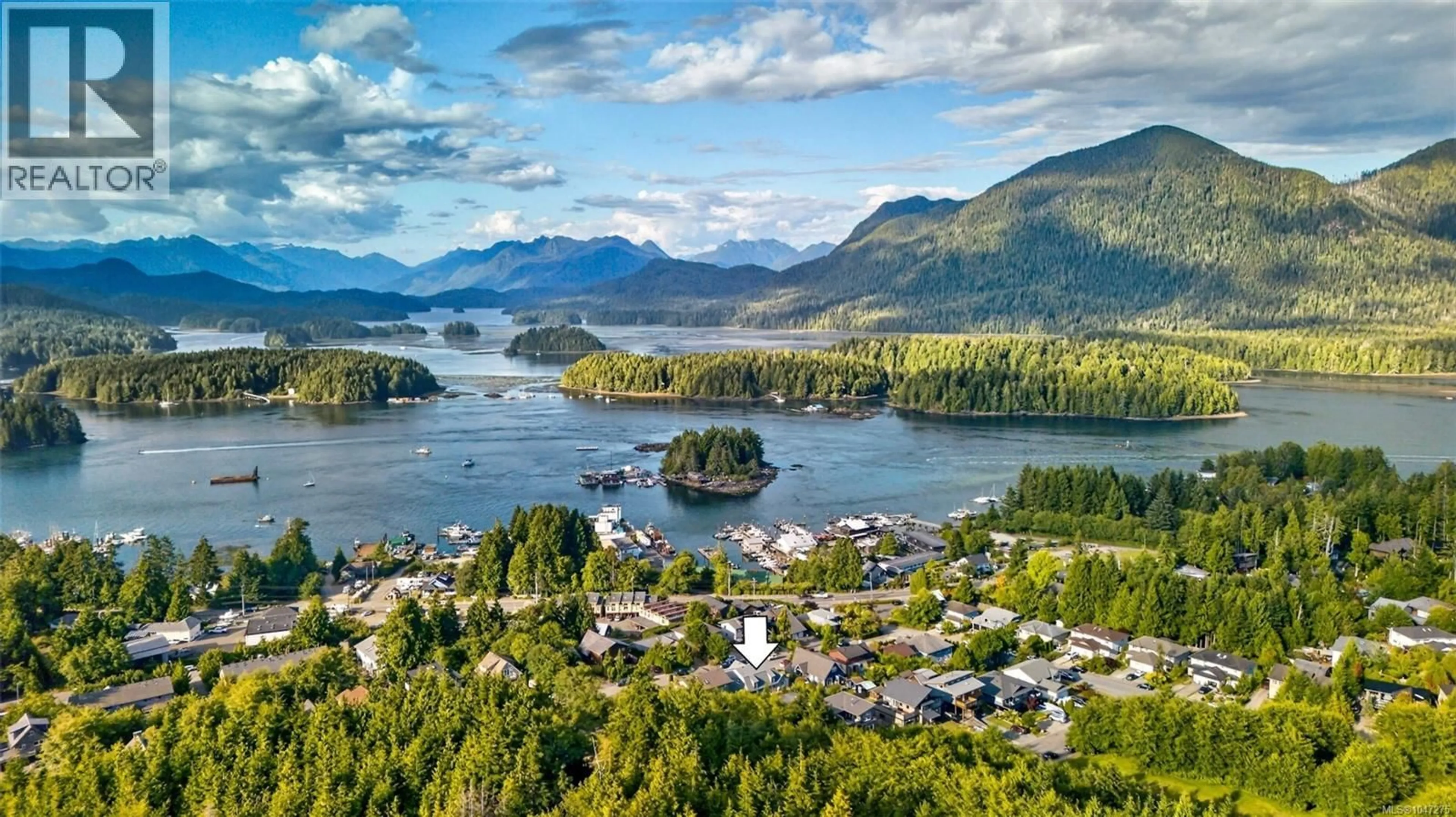 A pic from outside/outdoor area/front of a property/back of a property/a pic from drone, water/lake/river/ocean view for 607 PFEIFFER CRESCENT, Tofino British Columbia V0R2Z0