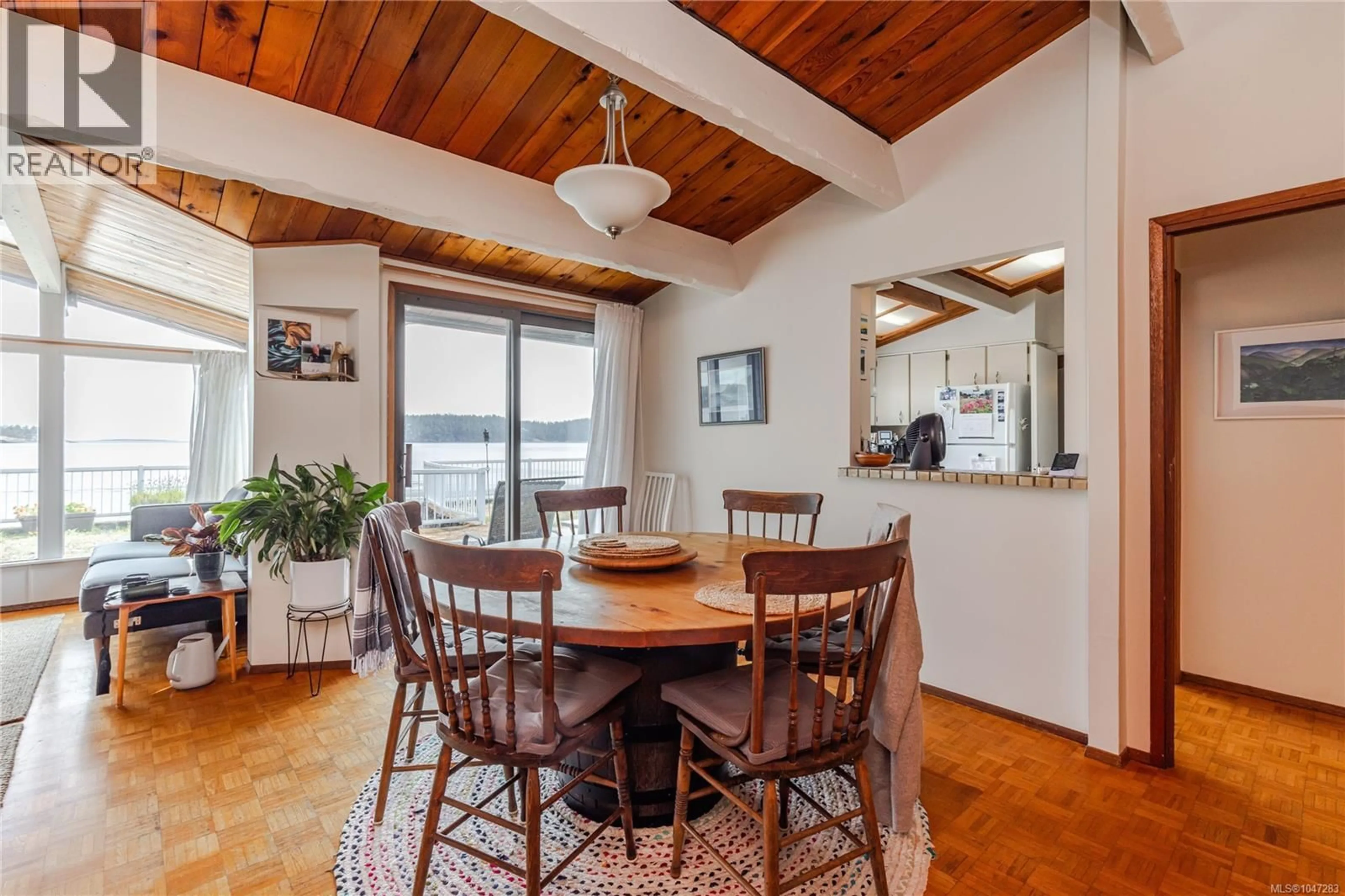 Dining room, wood/laminate floor for 2640 RANDLE ROAD, Nanaimo British Columbia V9S3X2