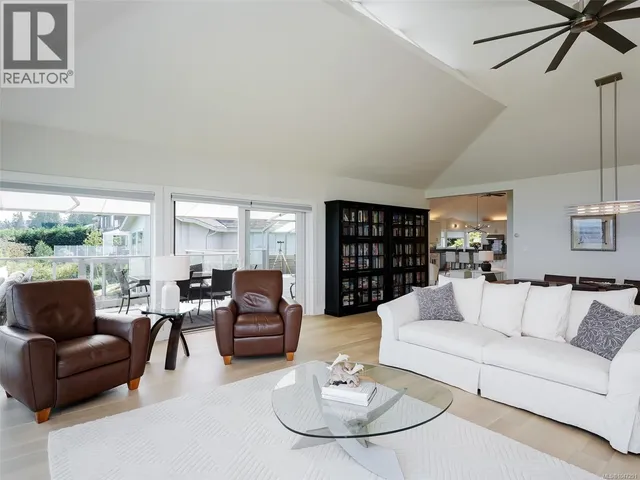 8865 PARK PACIFIC TERRACE, North Saanich 4