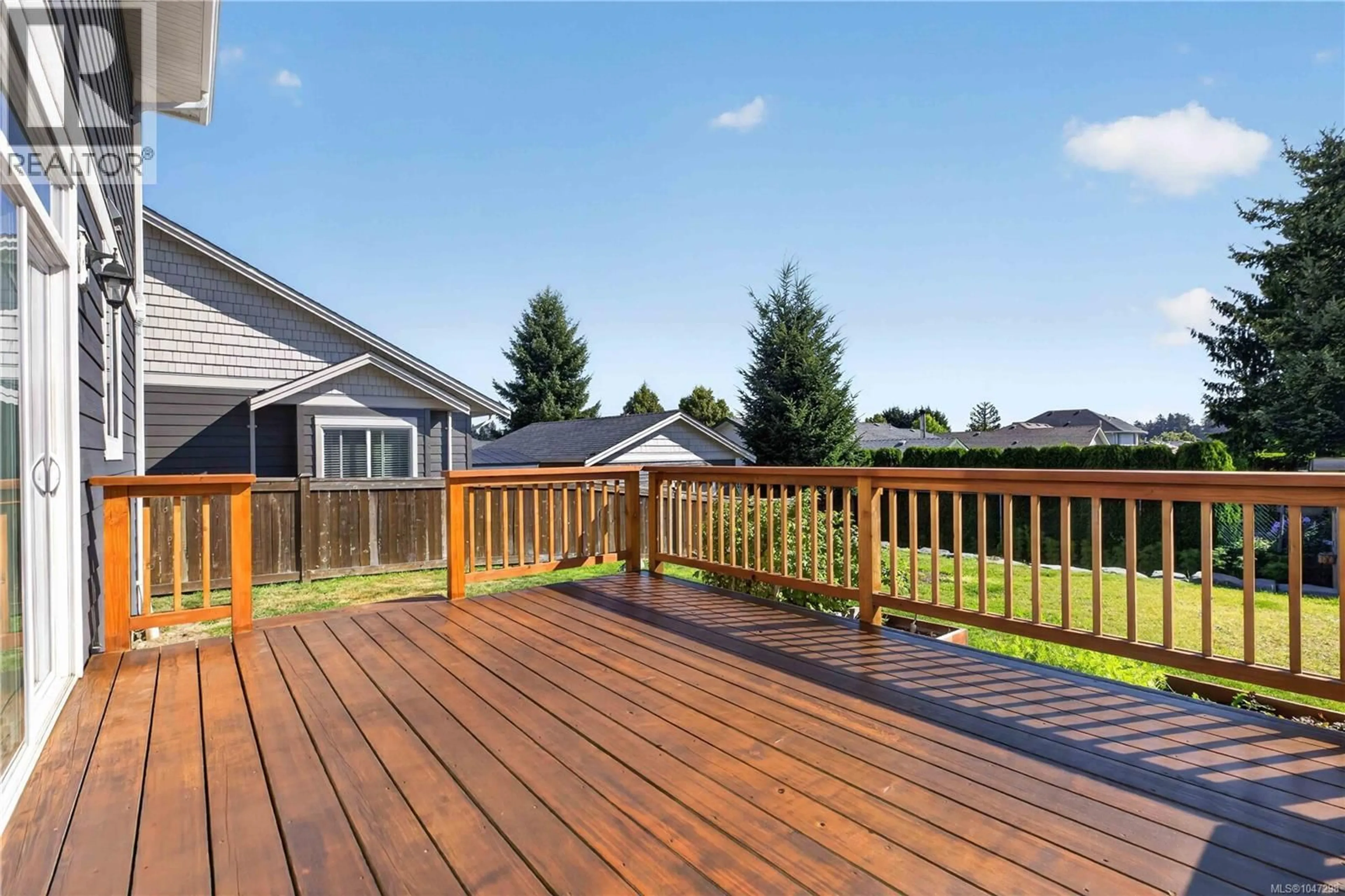 Patio, unknown for 3608 VERMONT PLACE, Campbell River British Columbia V9H1V3