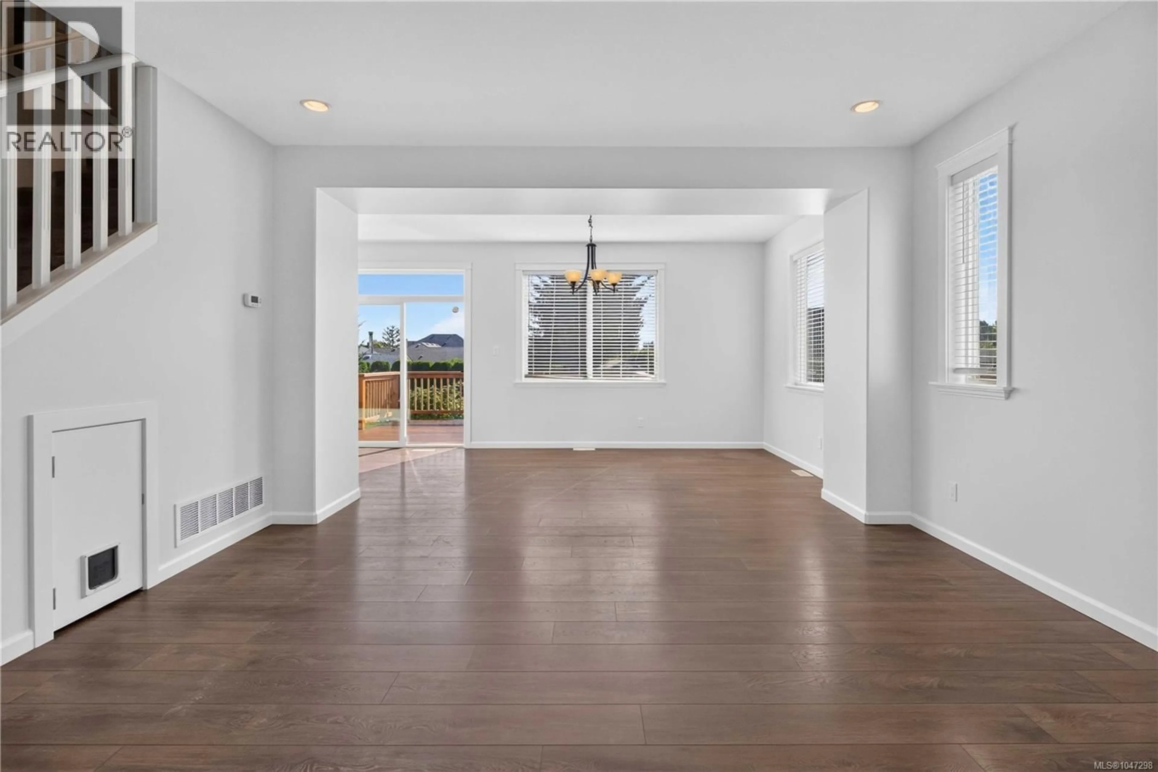 Indoor entryway for 3608 VERMONT PLACE, Campbell River British Columbia V9H1V3