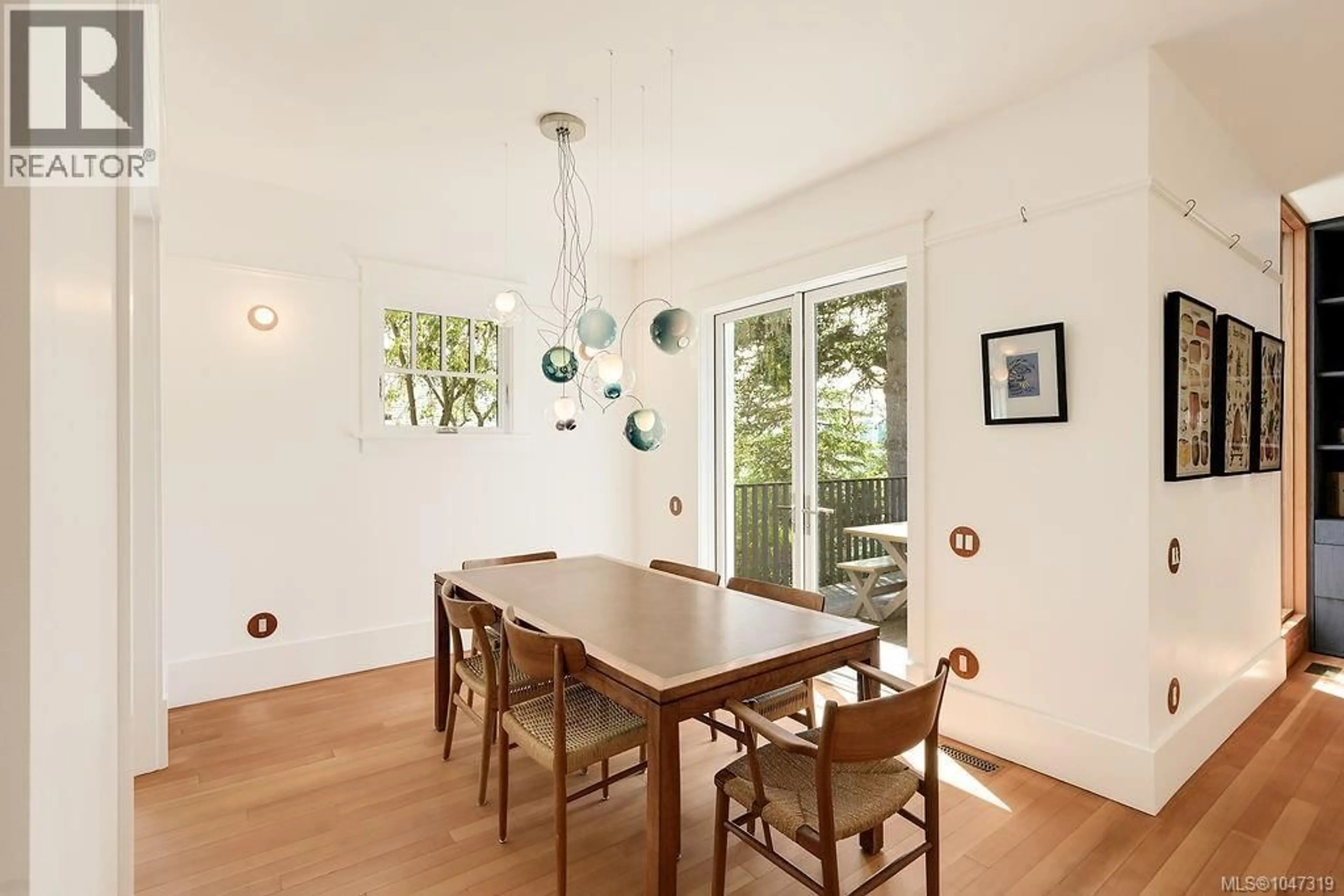 Dining room, unknown for 2654 FERNWOOD ROAD, Victoria British Columbia V8T3A2
