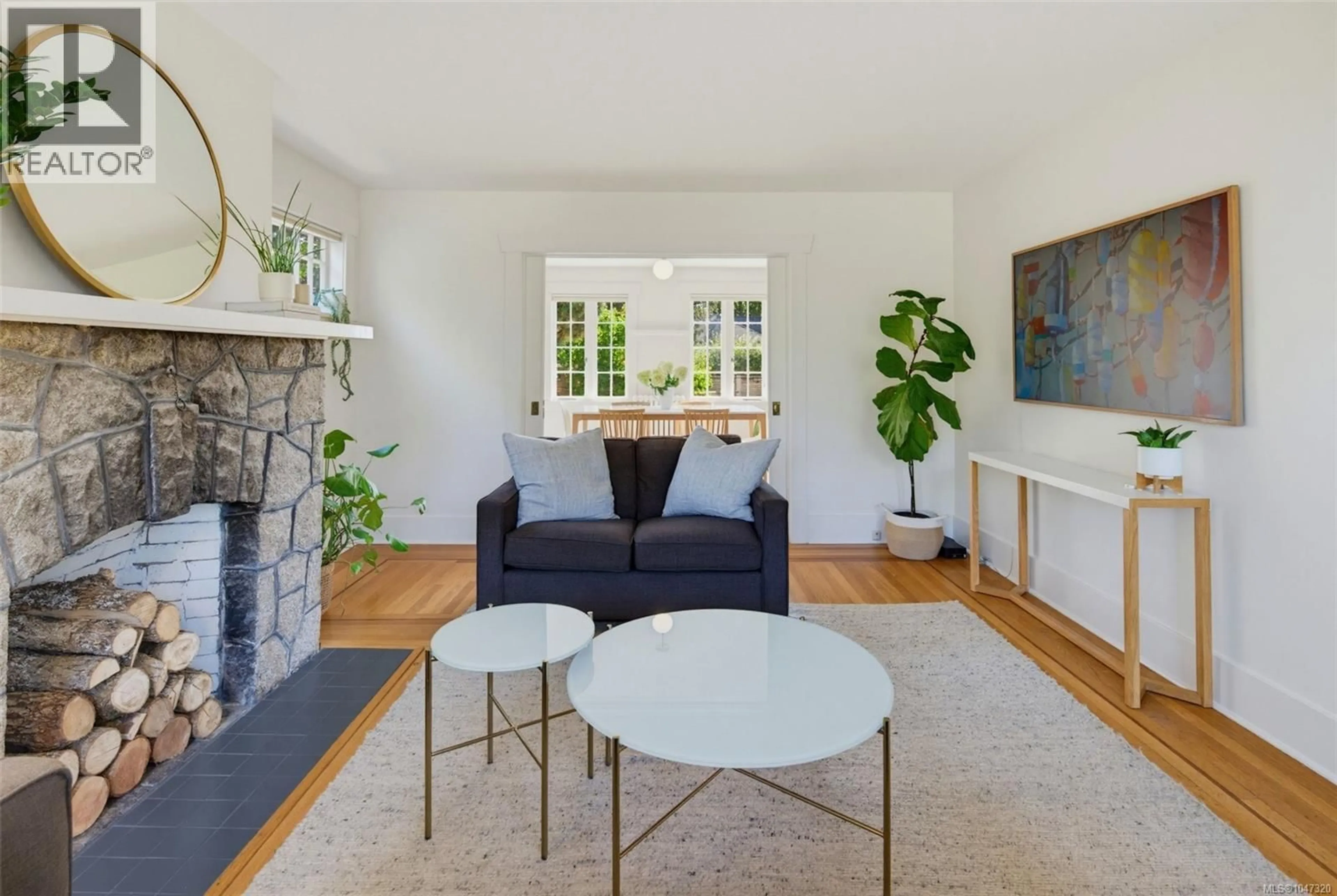 Living room with furniture, unknown for 1050 DEAL STREET, Oak Bay British Columbia V8S5G5