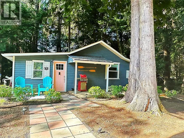 324 CHESTER ROAD, Qualicum Beach 2
