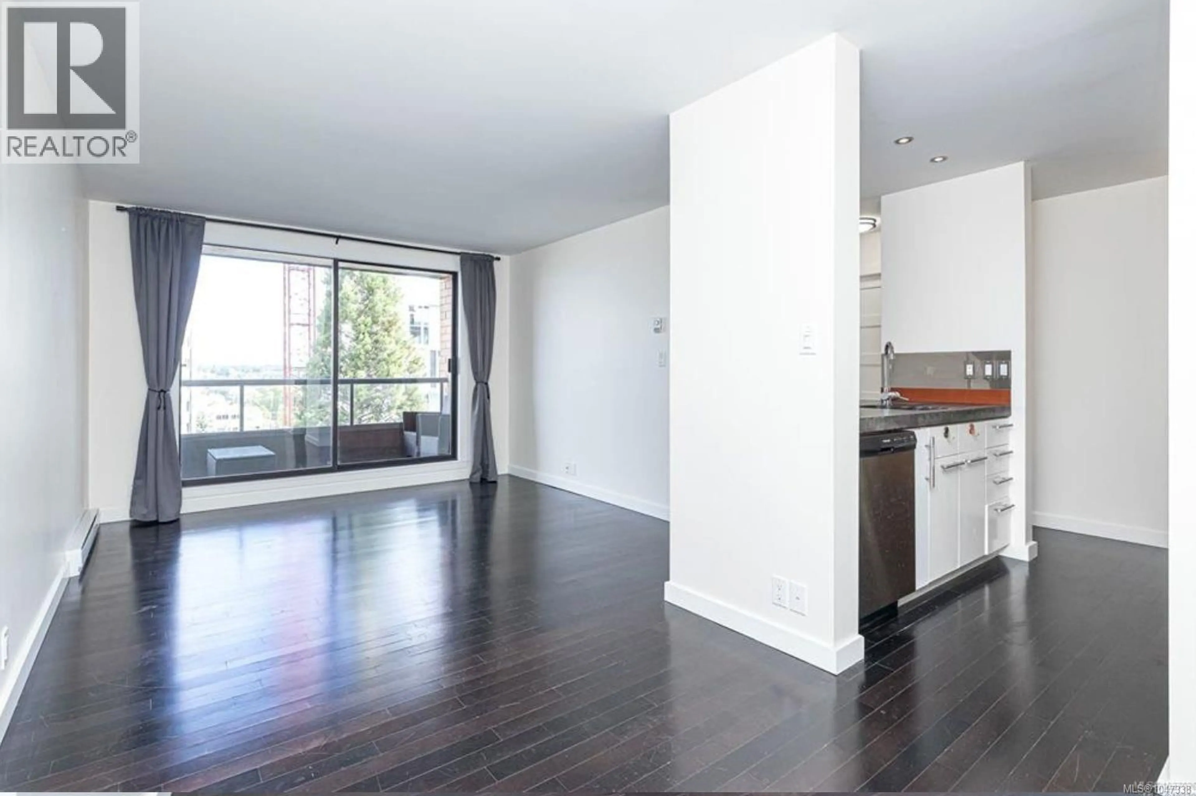 Unknown for 1005 - 1630 QUADRA STREET, Victoria British Columbia V8W3J5