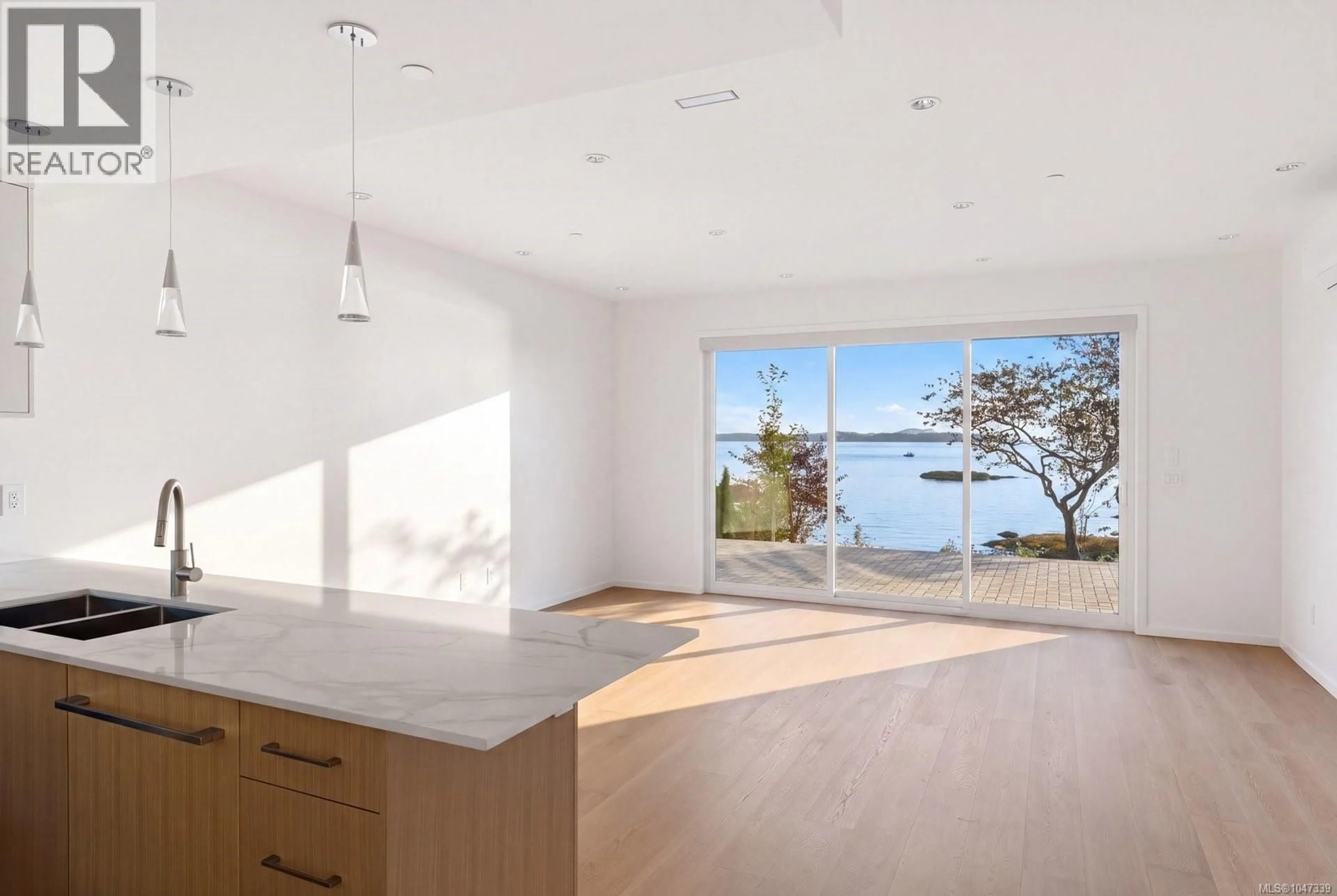 Open concept kitchen, unknown for 3 - 2525 ROTHESAY AVENUE, Sidney British Columbia V8L2B9
