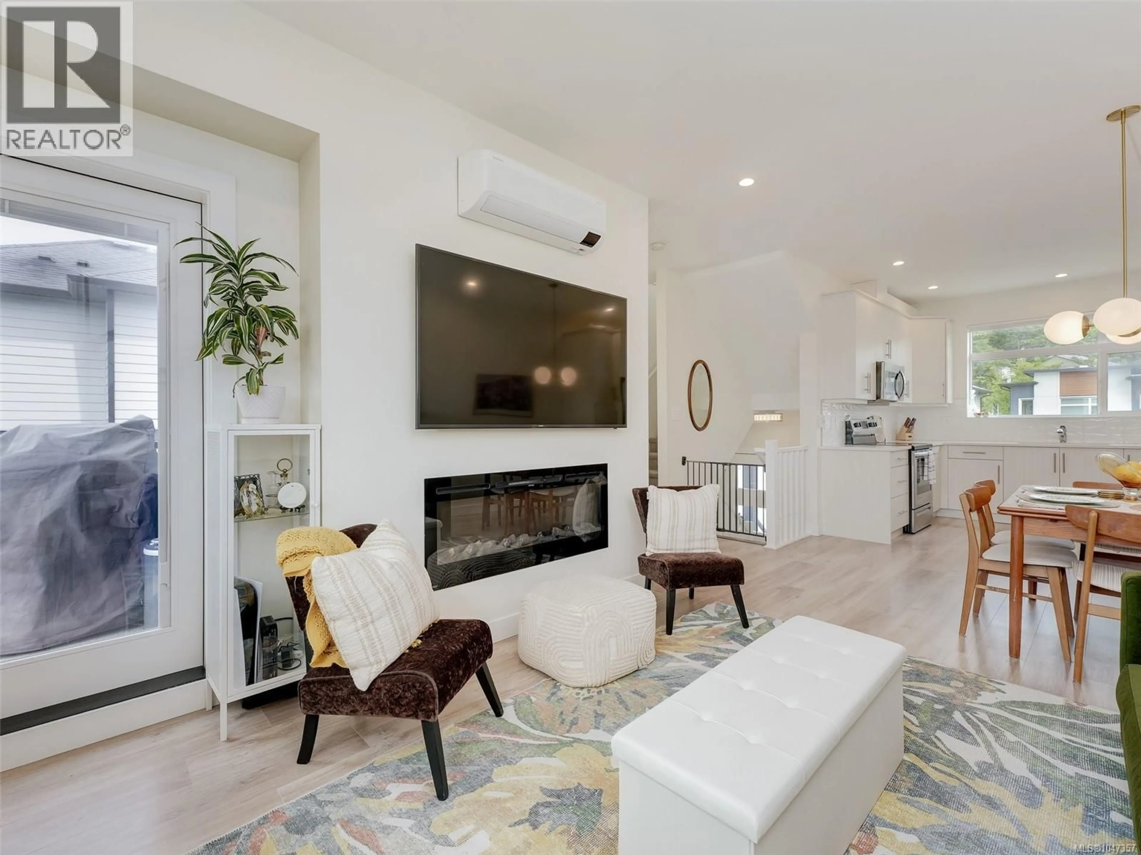 Living room with furniture, unknown for 102 - 3559 VISION WAY, Langford British Columbia V9C0C4