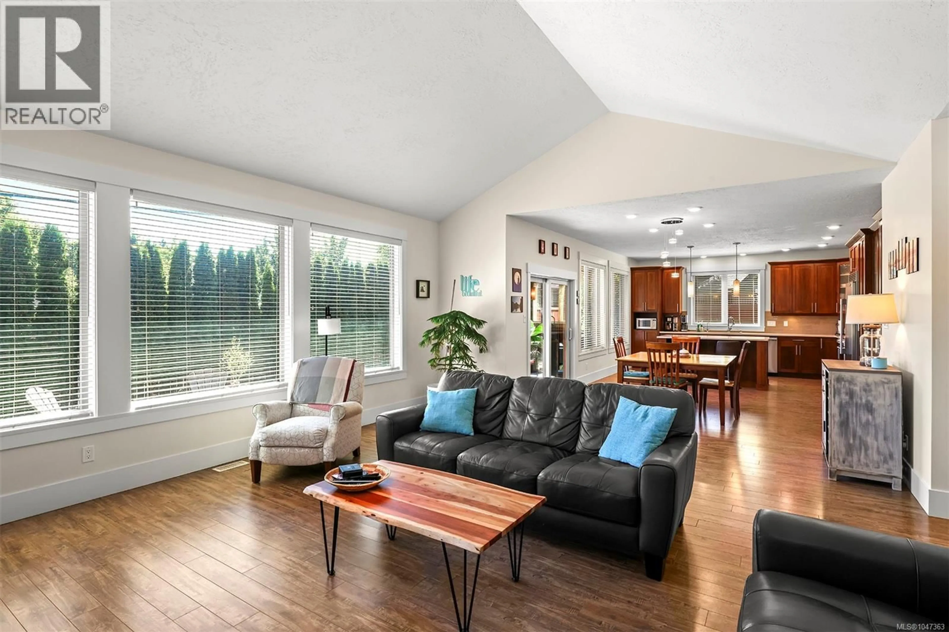 Living room with furniture, unknown for 2967 CASCARA CRESCENT, Courtenay British Columbia V9N4B8