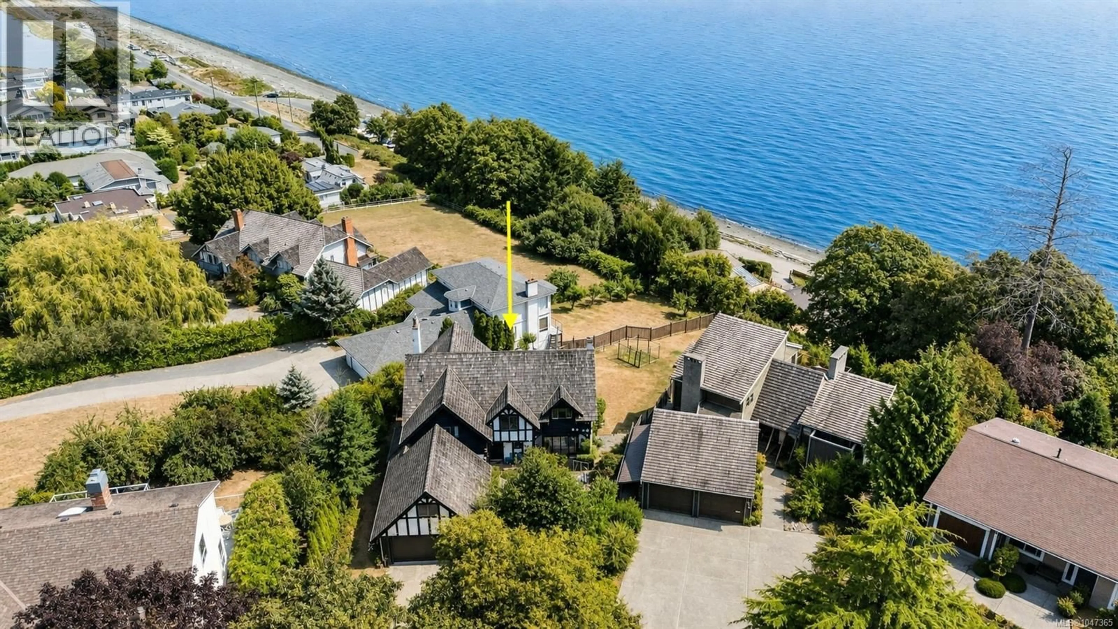 A pic from outside/outdoor area/front of a property/back of a property/a pic from drone, water/lake/river/ocean view for 3515 ALOHA AVENUE, Colwood British Columbia V9C1X9