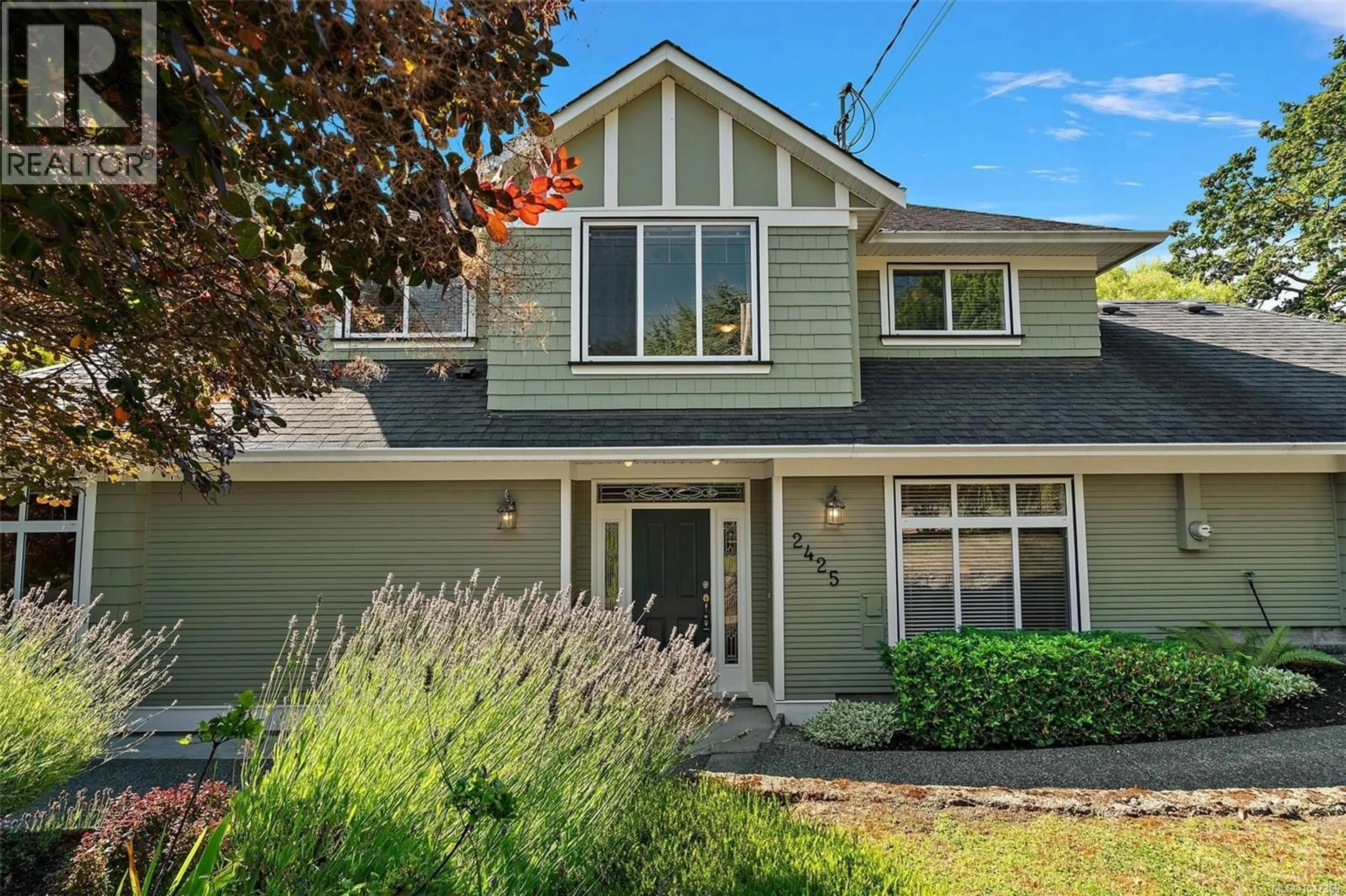 Home with vinyl exterior material, street for 2425 OAK BAY AVENUE, Oak Bay British Columbia V8R1H3