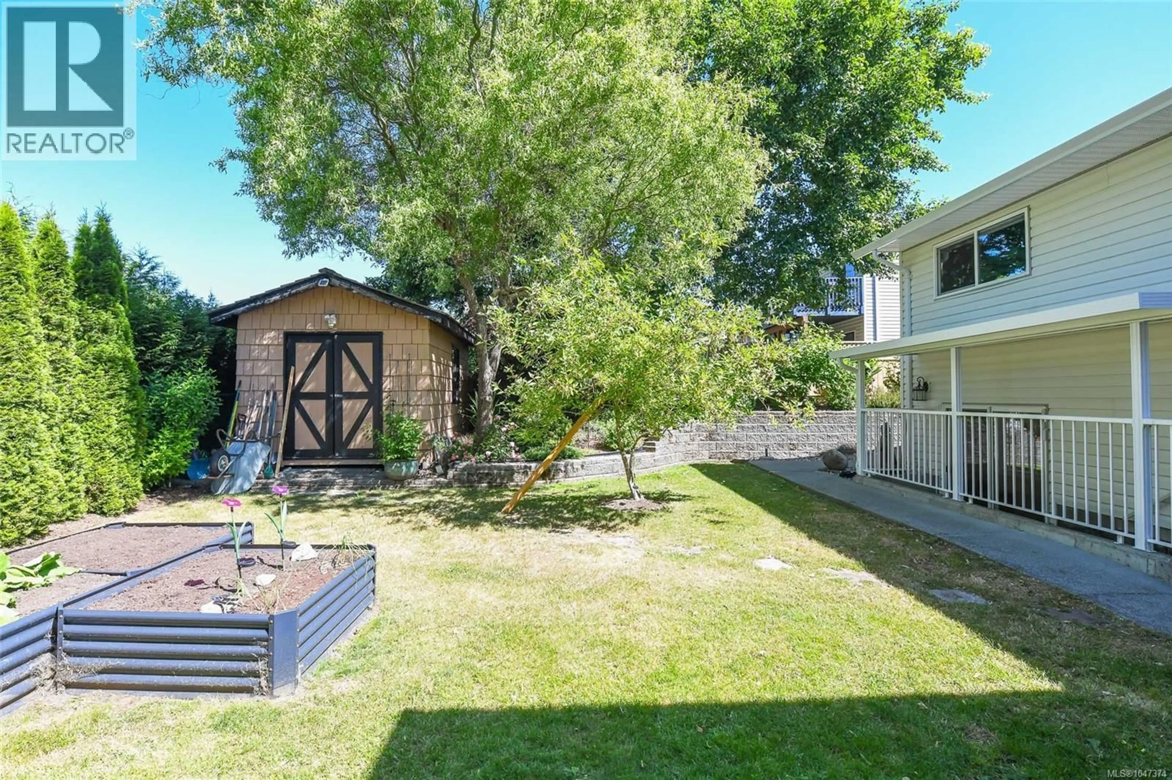 Patio, unknown for 635 PRITCHARD ROAD, Comox British Columbia V9M3J1