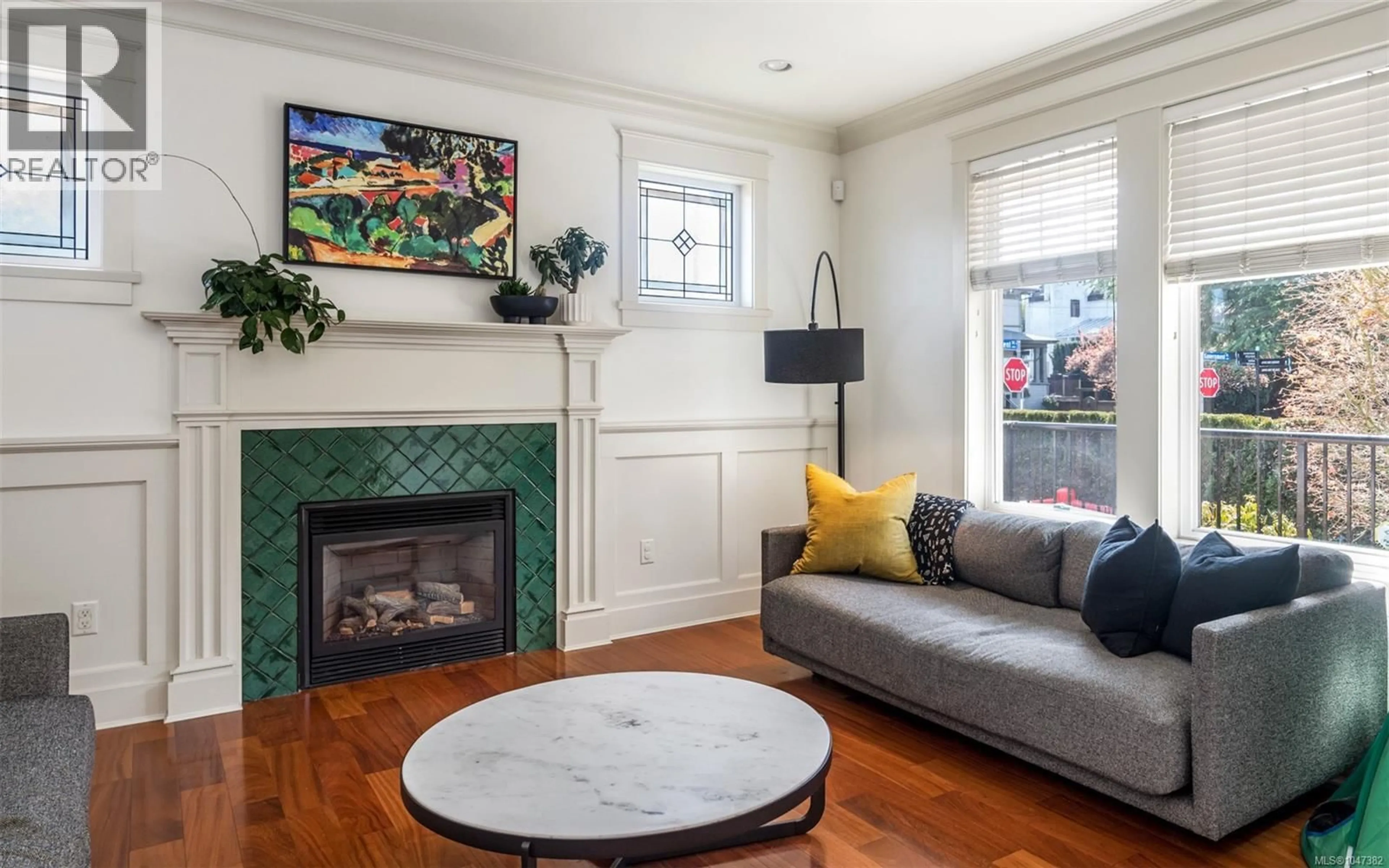 Living room with furniture, unknown for 590 SIMCOE STREET, Victoria British Columbia V8V1L8