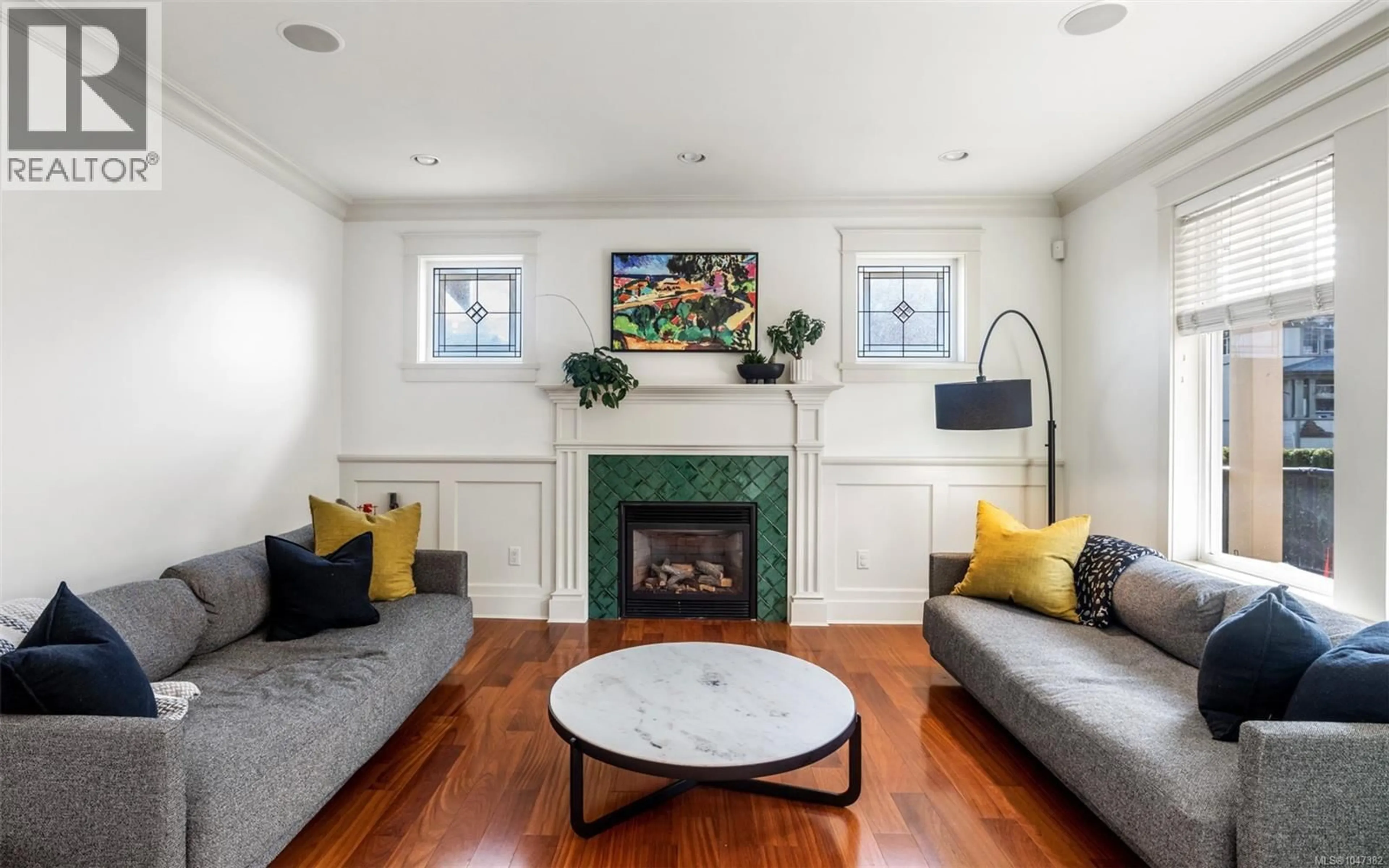 Living room with furniture, unknown for 590 SIMCOE STREET, Victoria British Columbia V8V1L8