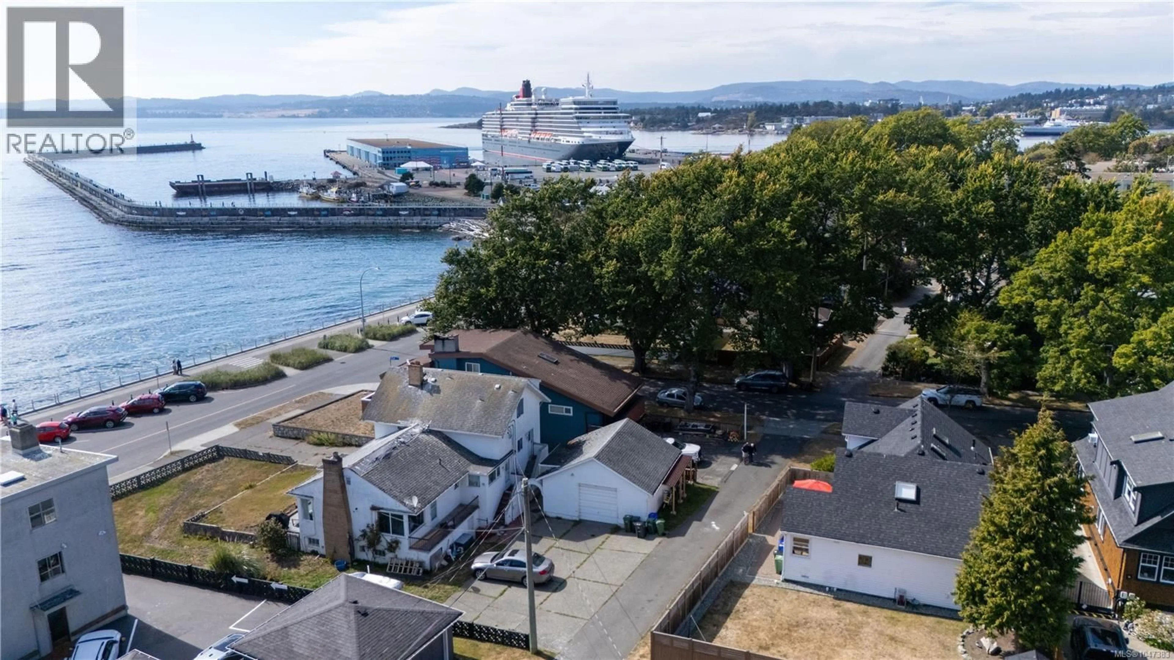 A pic from outside/outdoor area/front of a property/back of a property/a pic from drone, water/lake/river/ocean view for 15 PILOT STREET, Victoria British Columbia V8V2A5