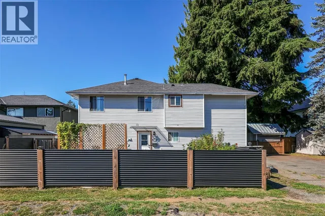 3391 BEVAN ROAD, Cumberland 4