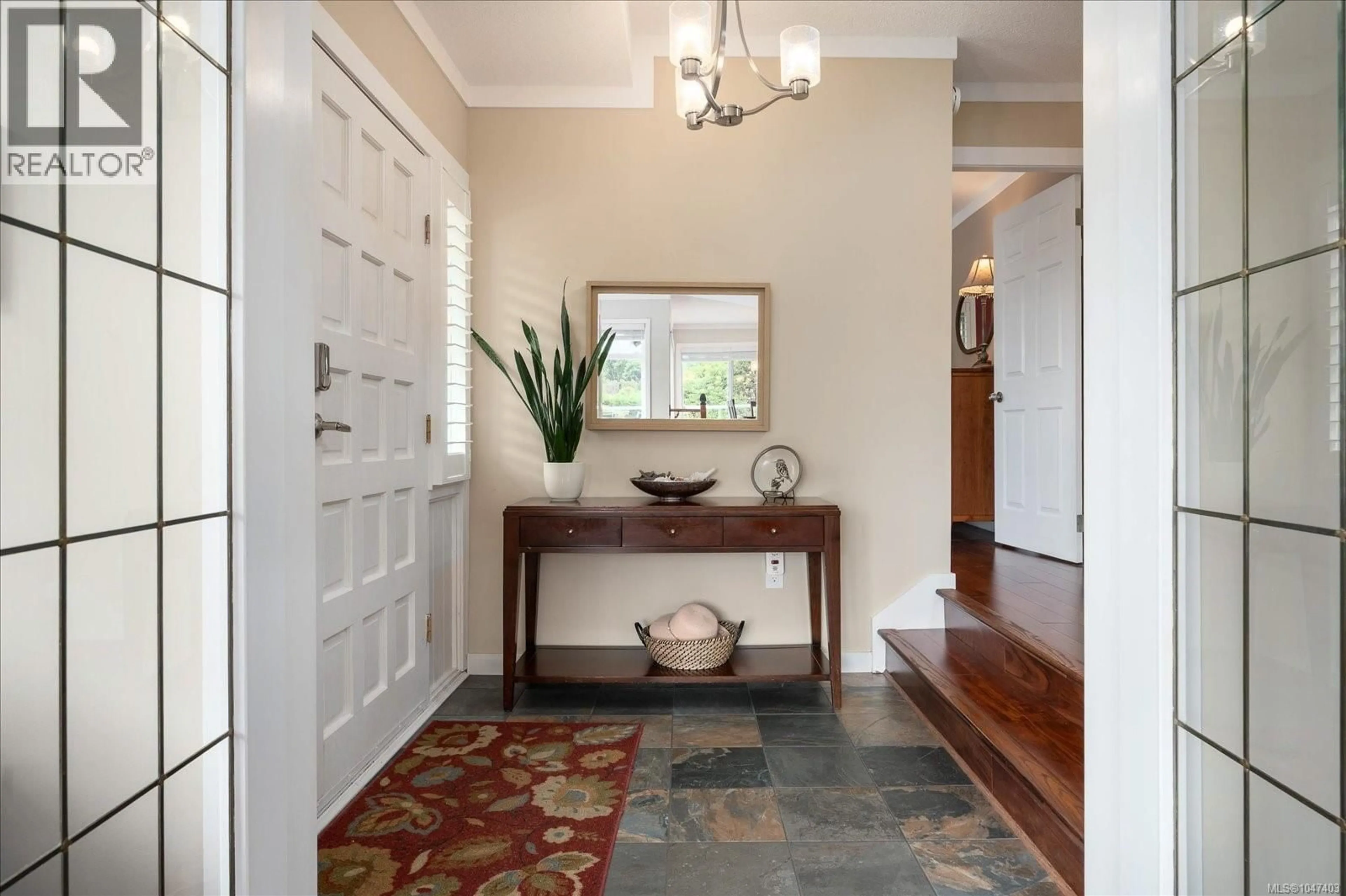 Indoor entryway for 6223 ICARUS DRIVE, Nanaimo British Columbia V9V1B8