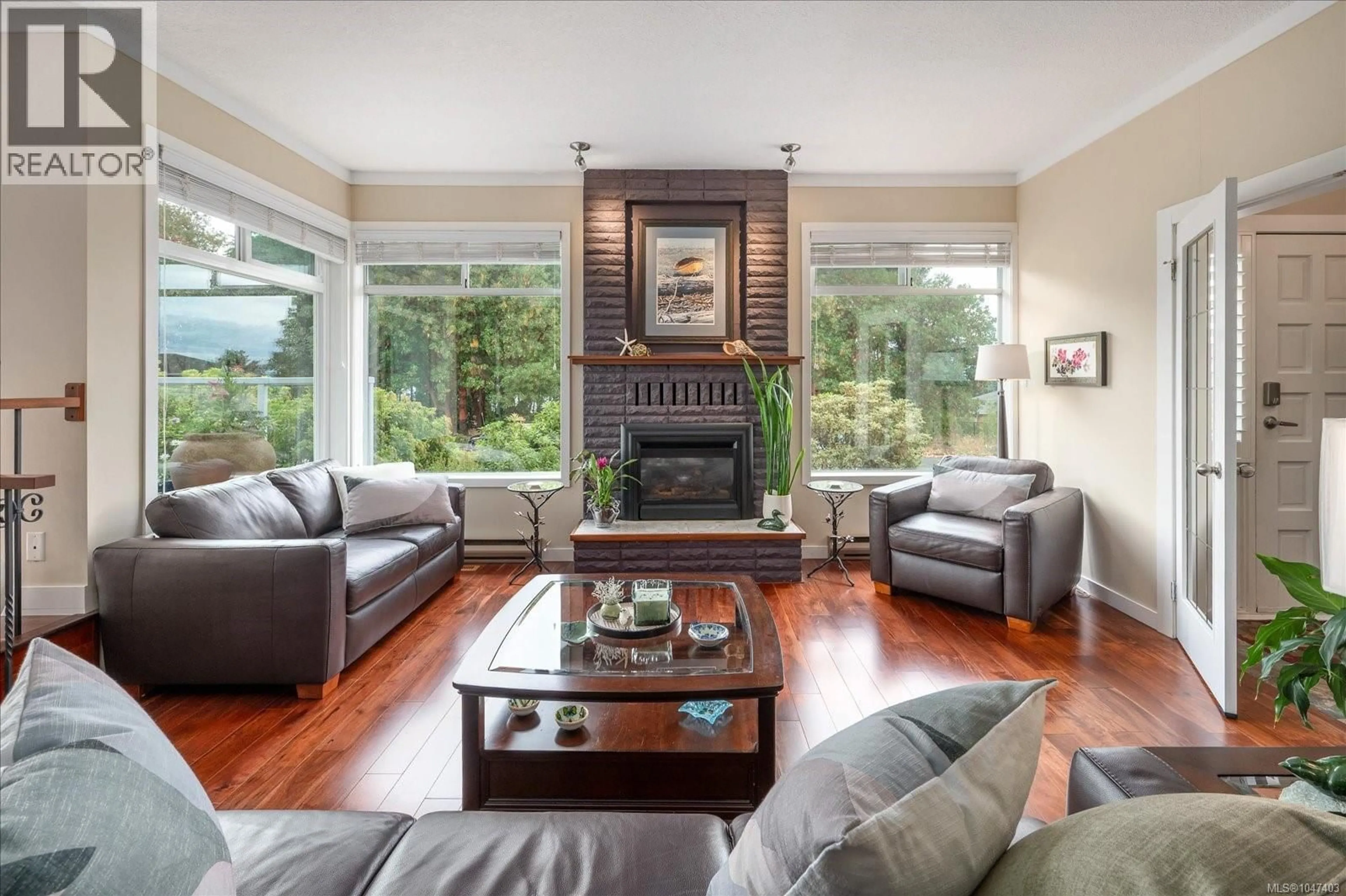 Living room with furniture, unknown for 6223 ICARUS DRIVE, Nanaimo British Columbia V9V1B8