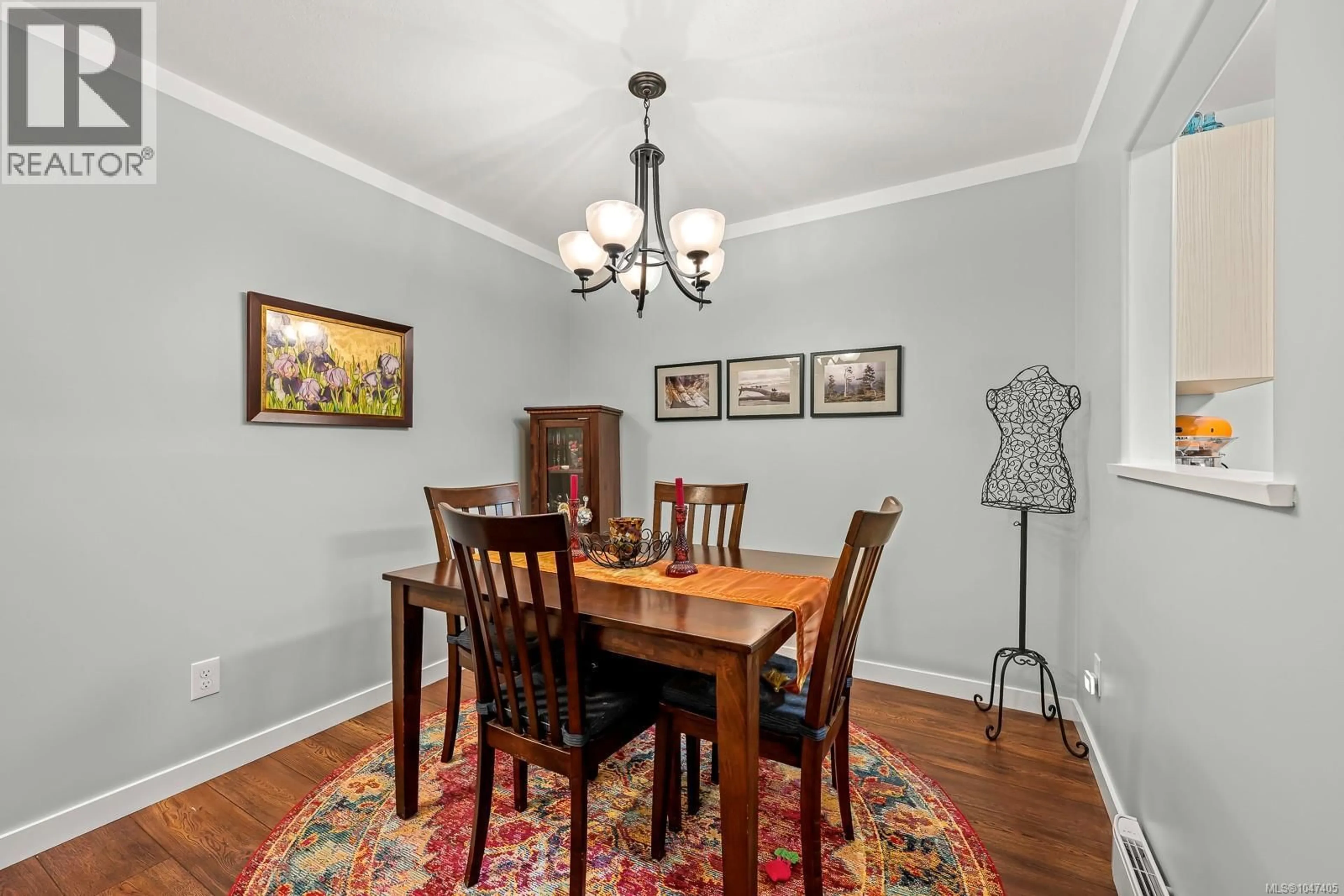 Dining room, wood/laminate floor for 108 - 130 BACK ROAD, Courtenay British Columbia V9N8M7