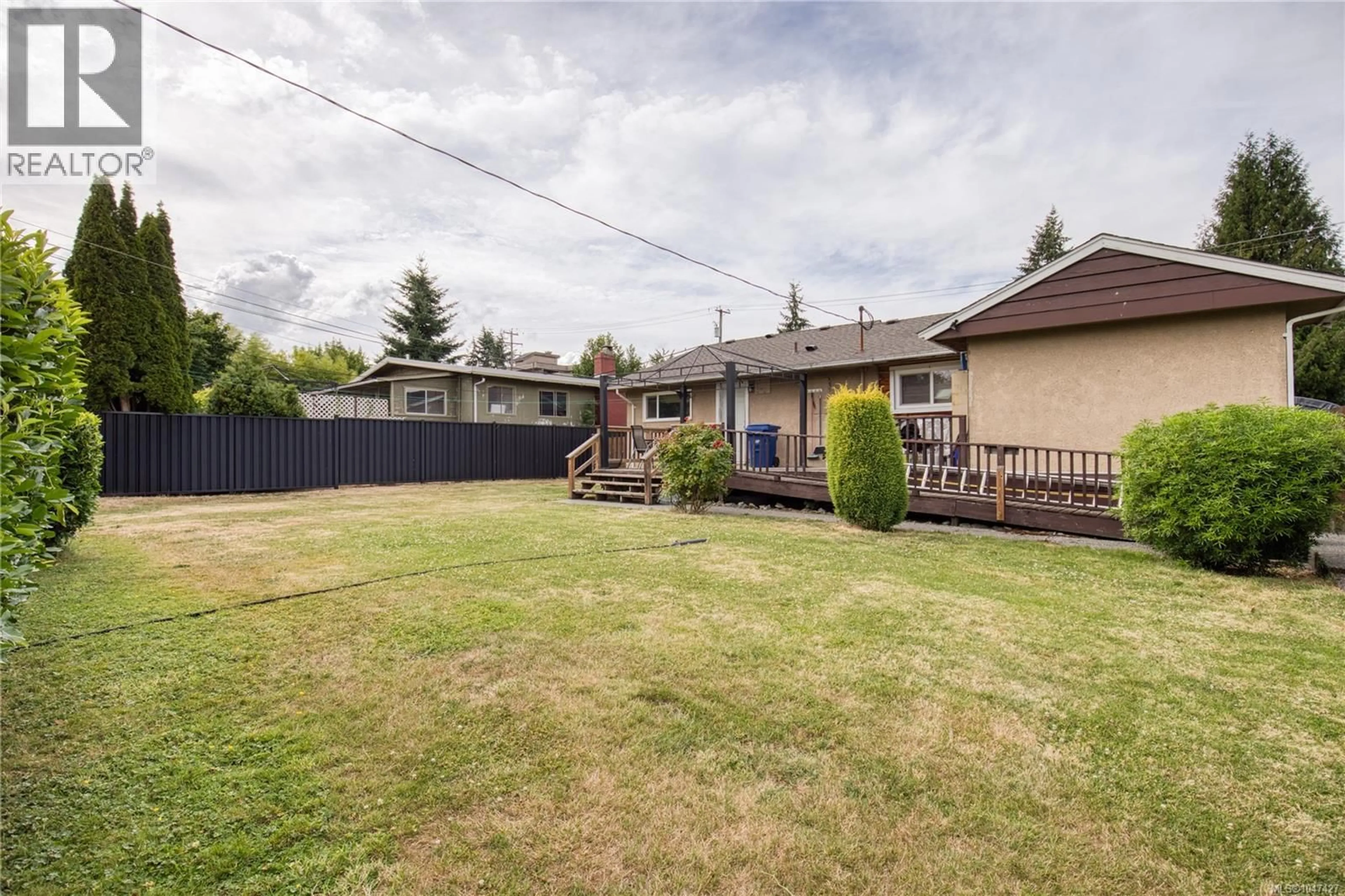 Unknown for 543 BRADLEY STREET, Nanaimo British Columbia V9S1B9