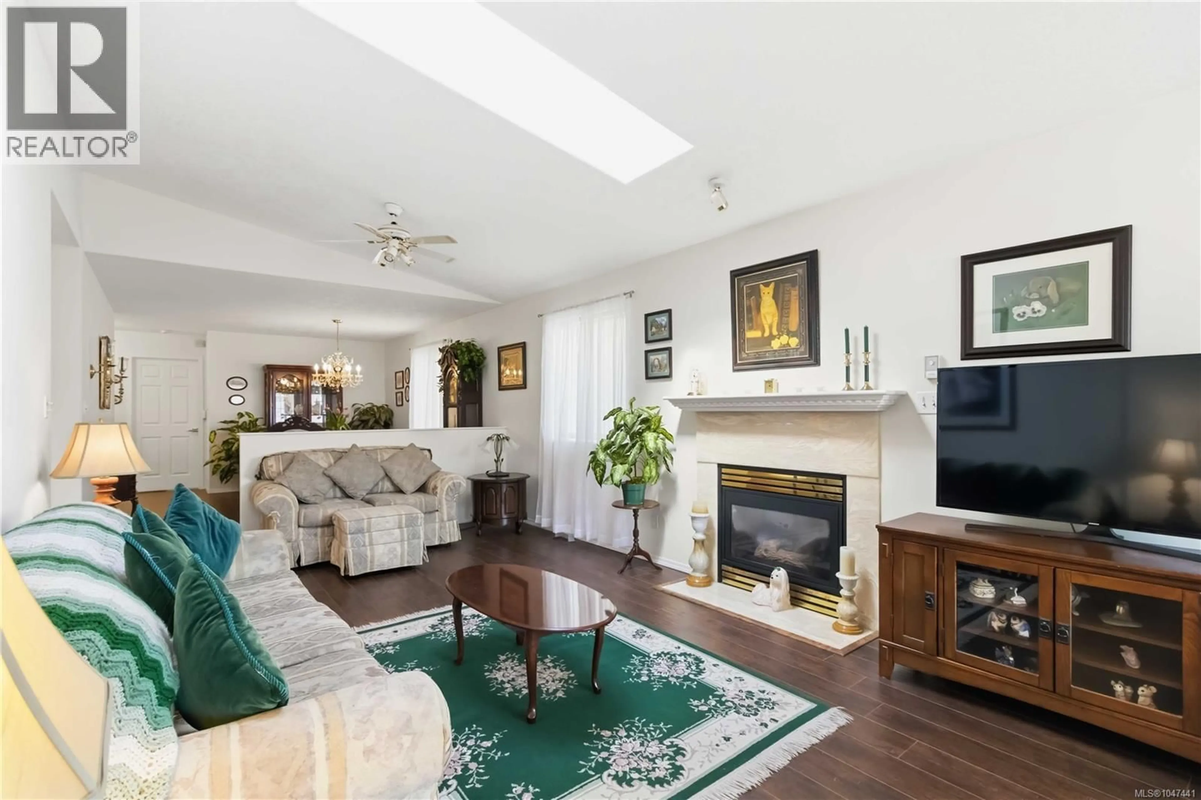 Living room with furniture, unknown for 23 EAGLE LANE, View Royal British Columbia V9A7M2
