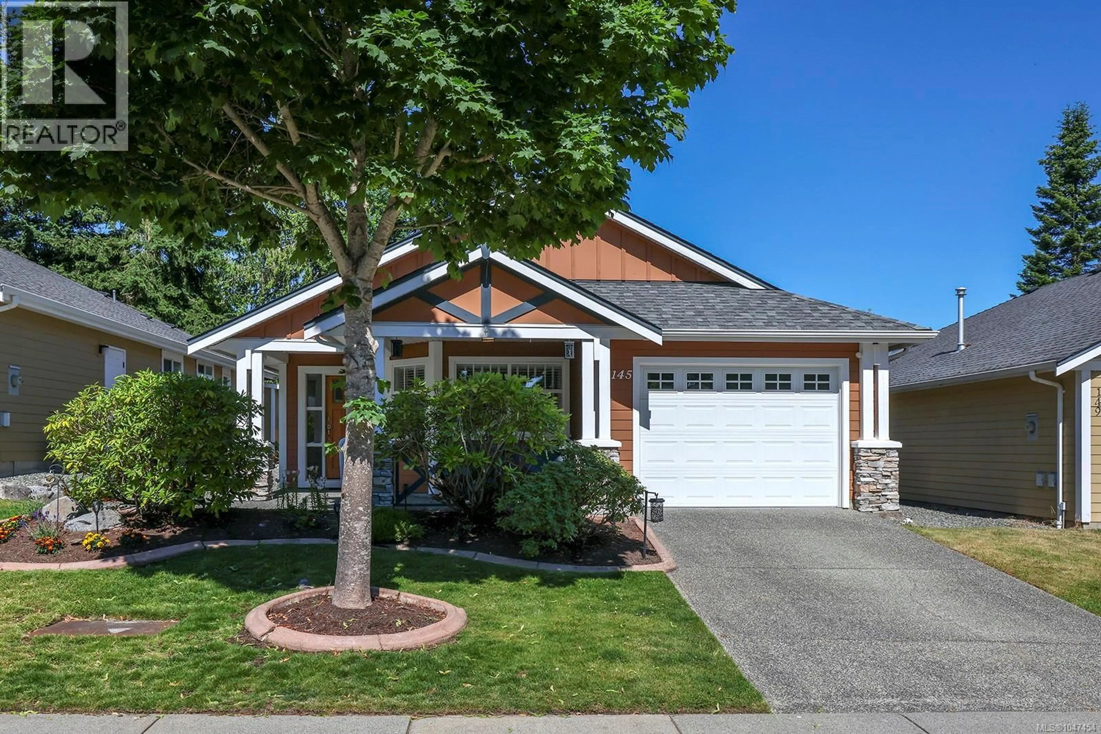 Home with vinyl exterior material, street for 145 MERIDIAN WAY, Parksville British Columbia V9P2Z2