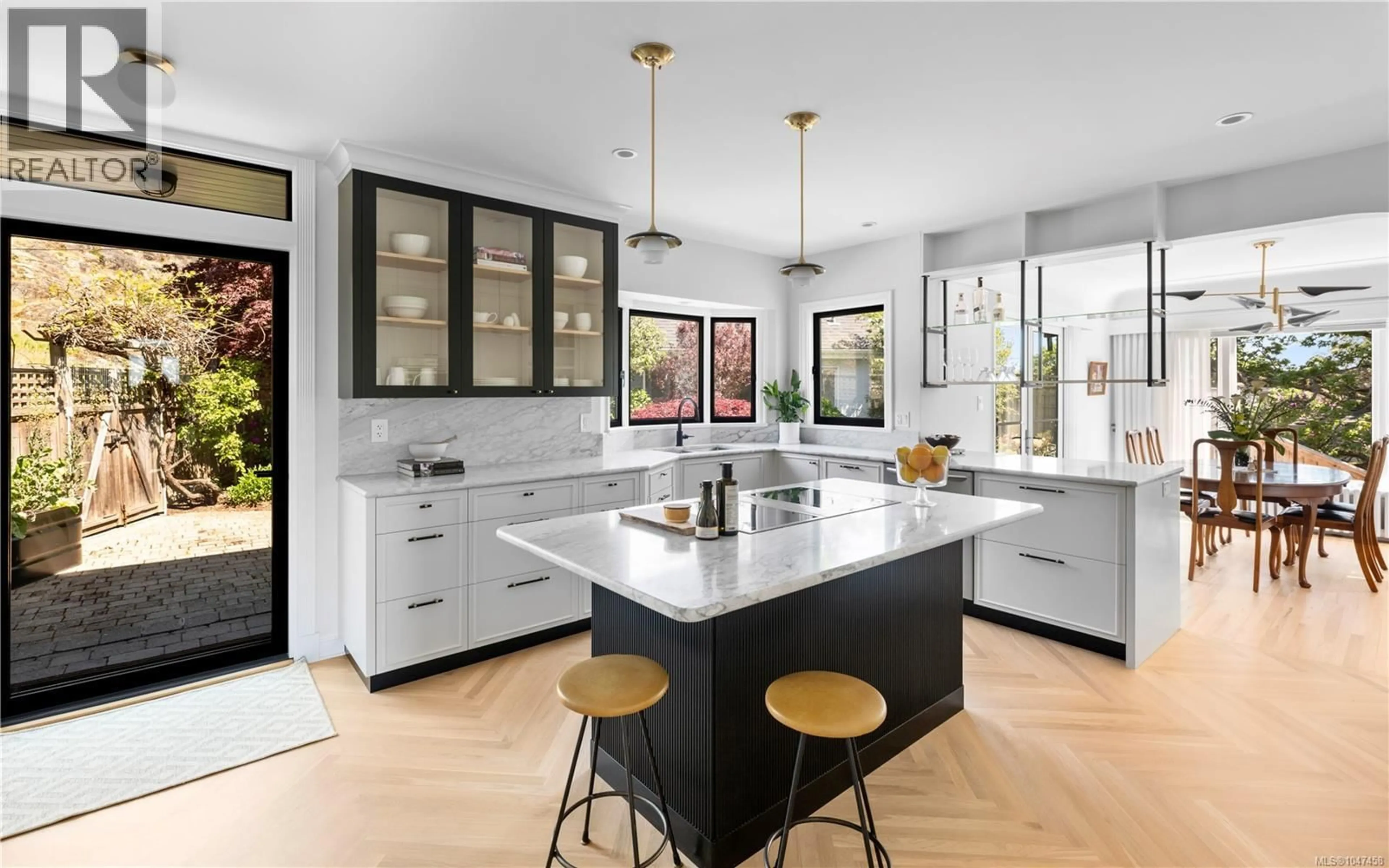 Contemporary kitchen, ceramic/tile floor for 100 KING GEORGE TERRACE, Oak Bay British Columbia V8S2J9