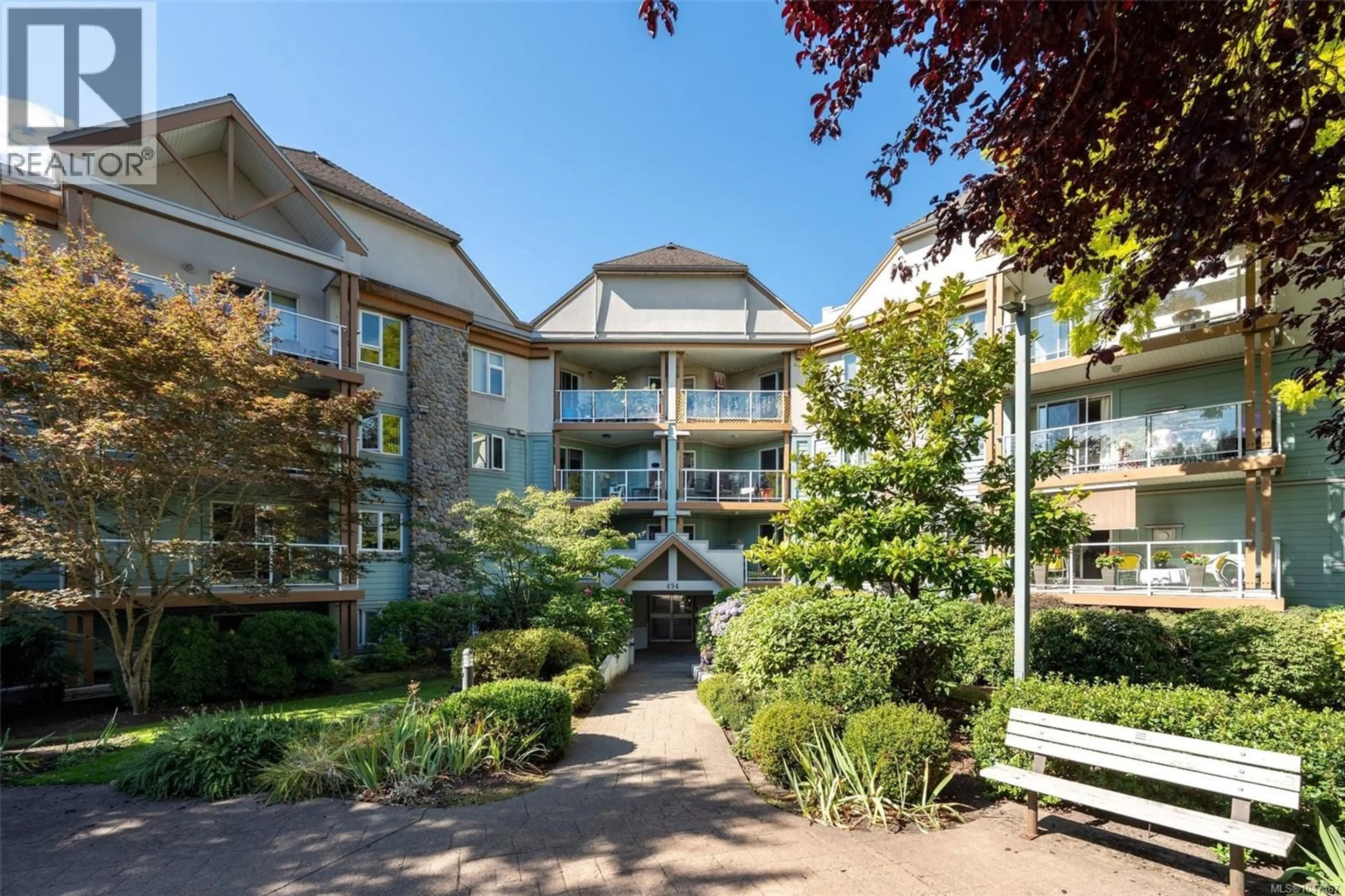 Patio, unknown for 103 - 494 MARSETT PLACE, Saanich British Columbia V8Z7J1