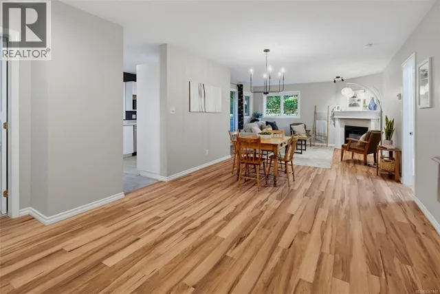 103 - 494 MARSETT PLACE, Saanich 3