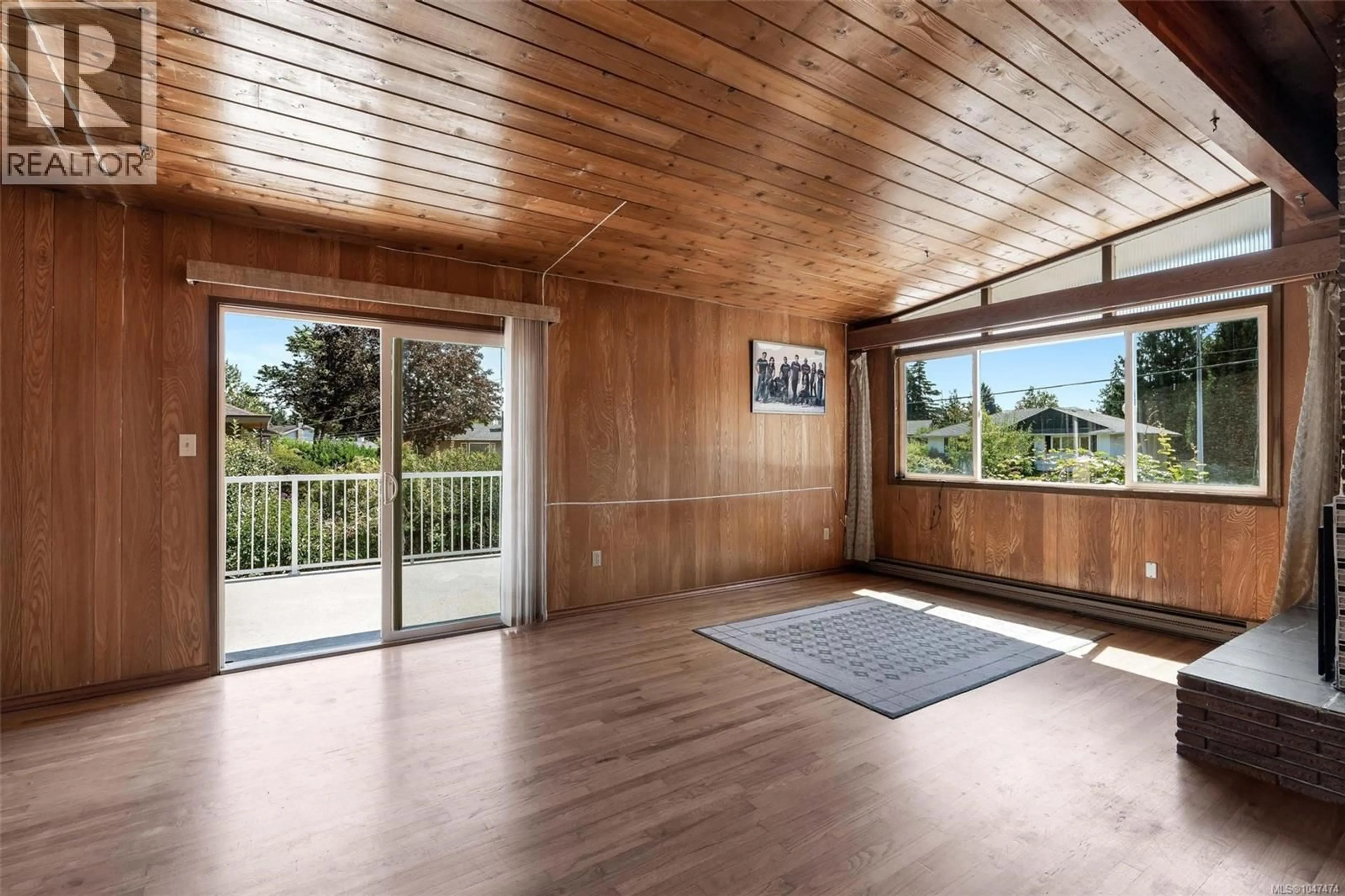 Unknown for 4426 CHARTWELL DRIVE, Saanich British Columbia V8N2R3