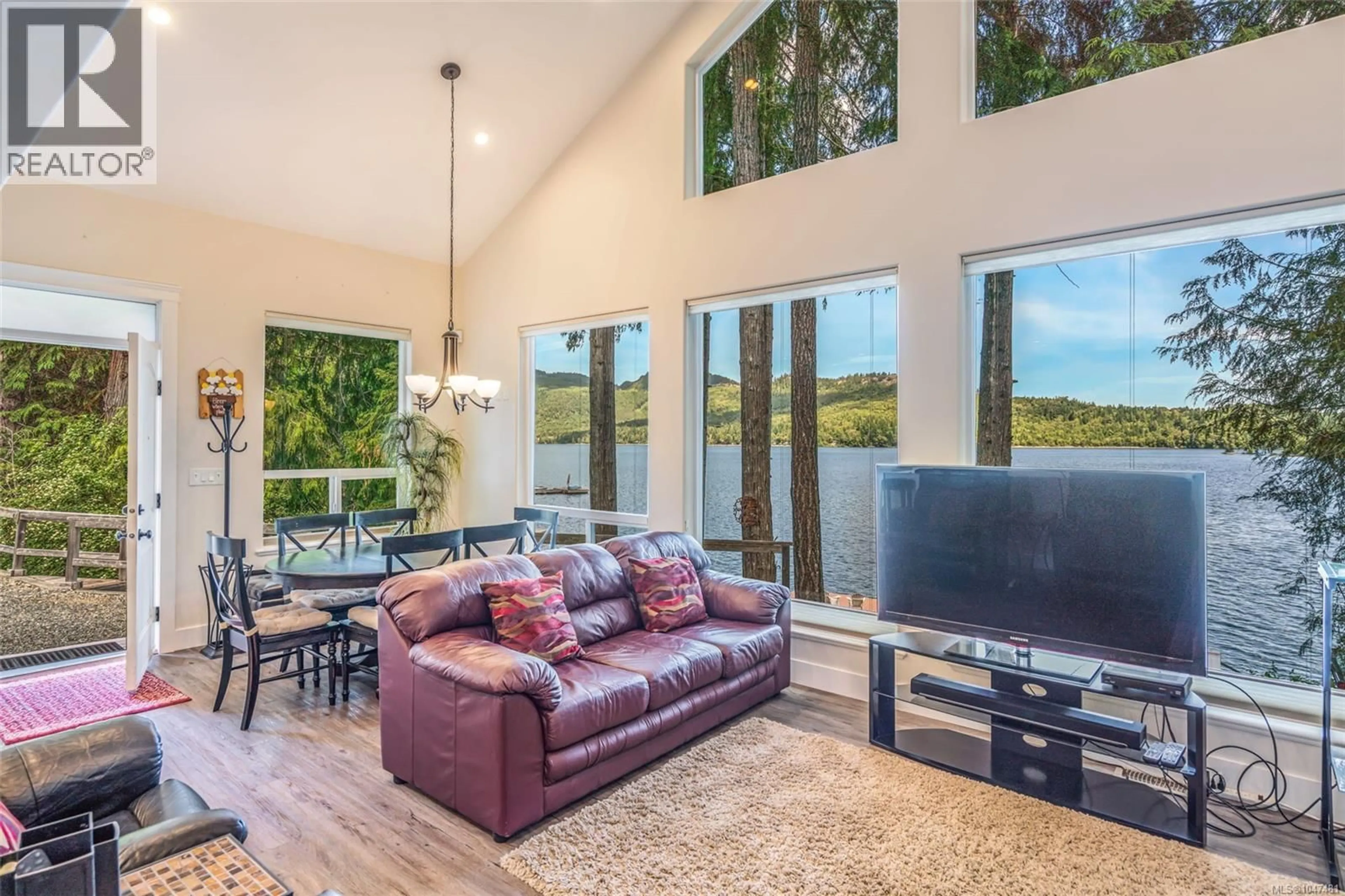 Living room with furniture, unknown for 2270 SOUTH LAKE ROAD, Qualicum Beach British Columbia V9K2L7