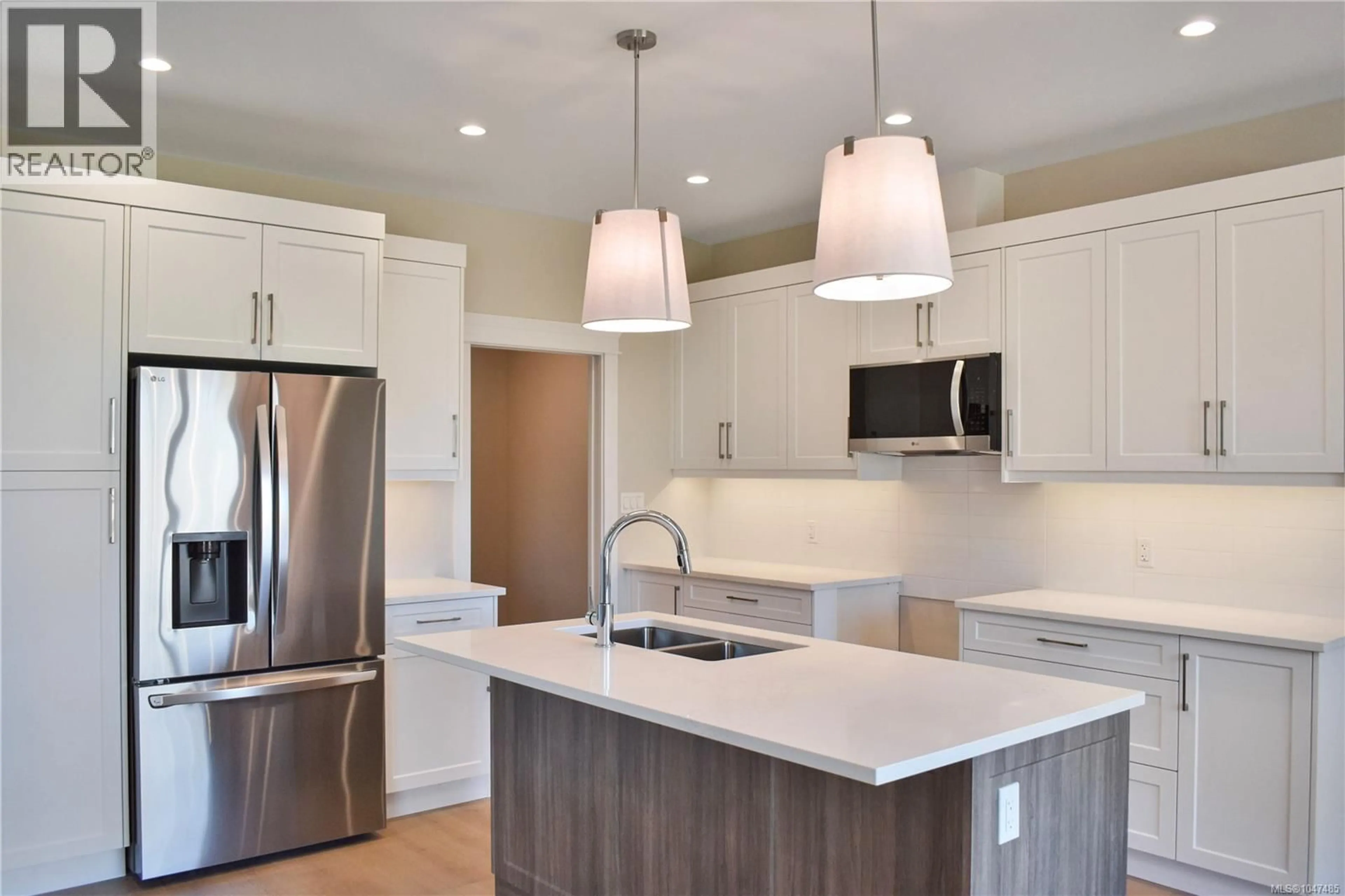 Open concept kitchen, unknown for 229 WALWORTH ROAD SOUTH, Campbell River British Columbia V9W0J3