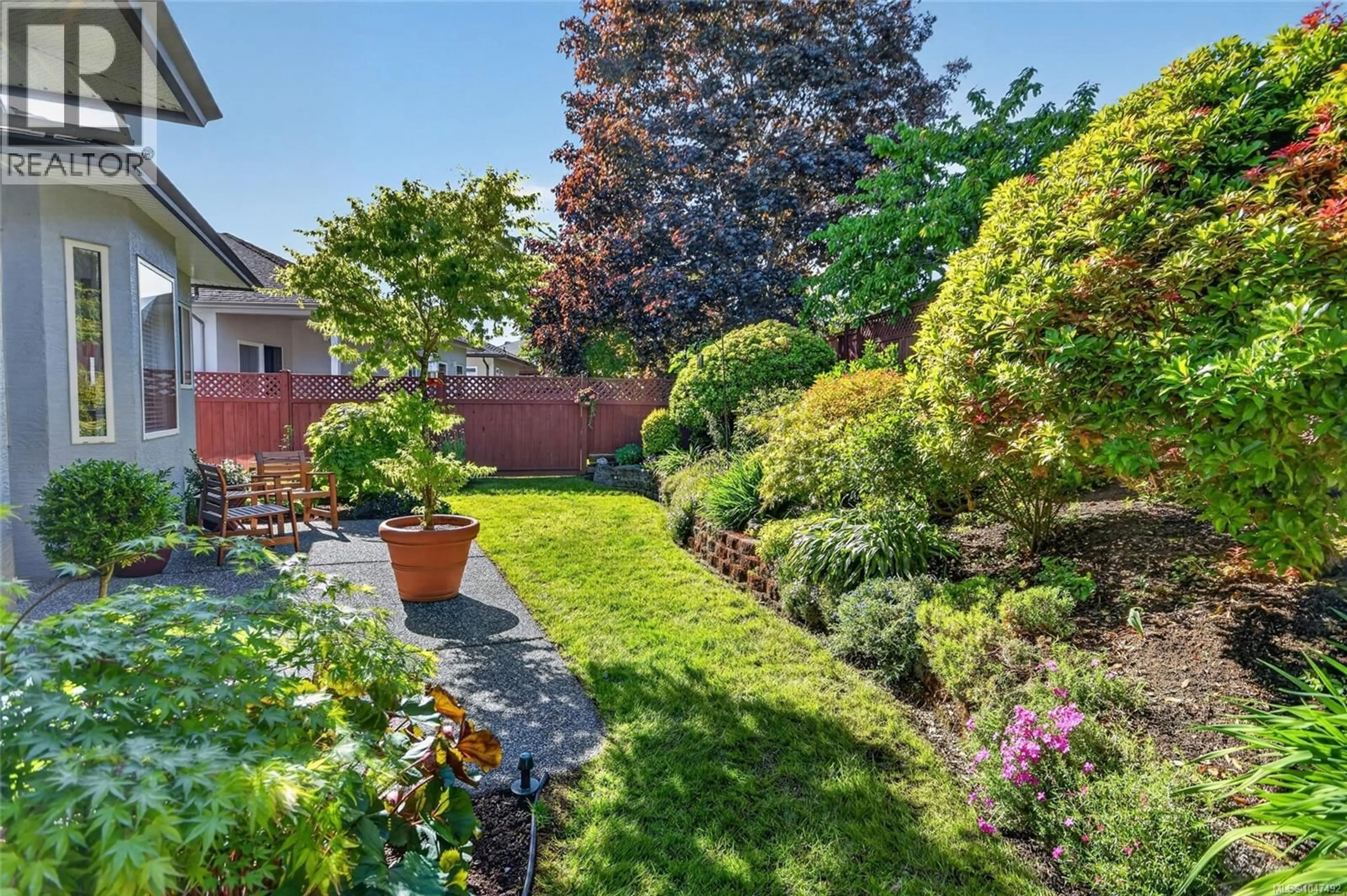 Patio, street for 5722 QUARRY CRESCENT, Nanaimo British Columbia V9T6H9