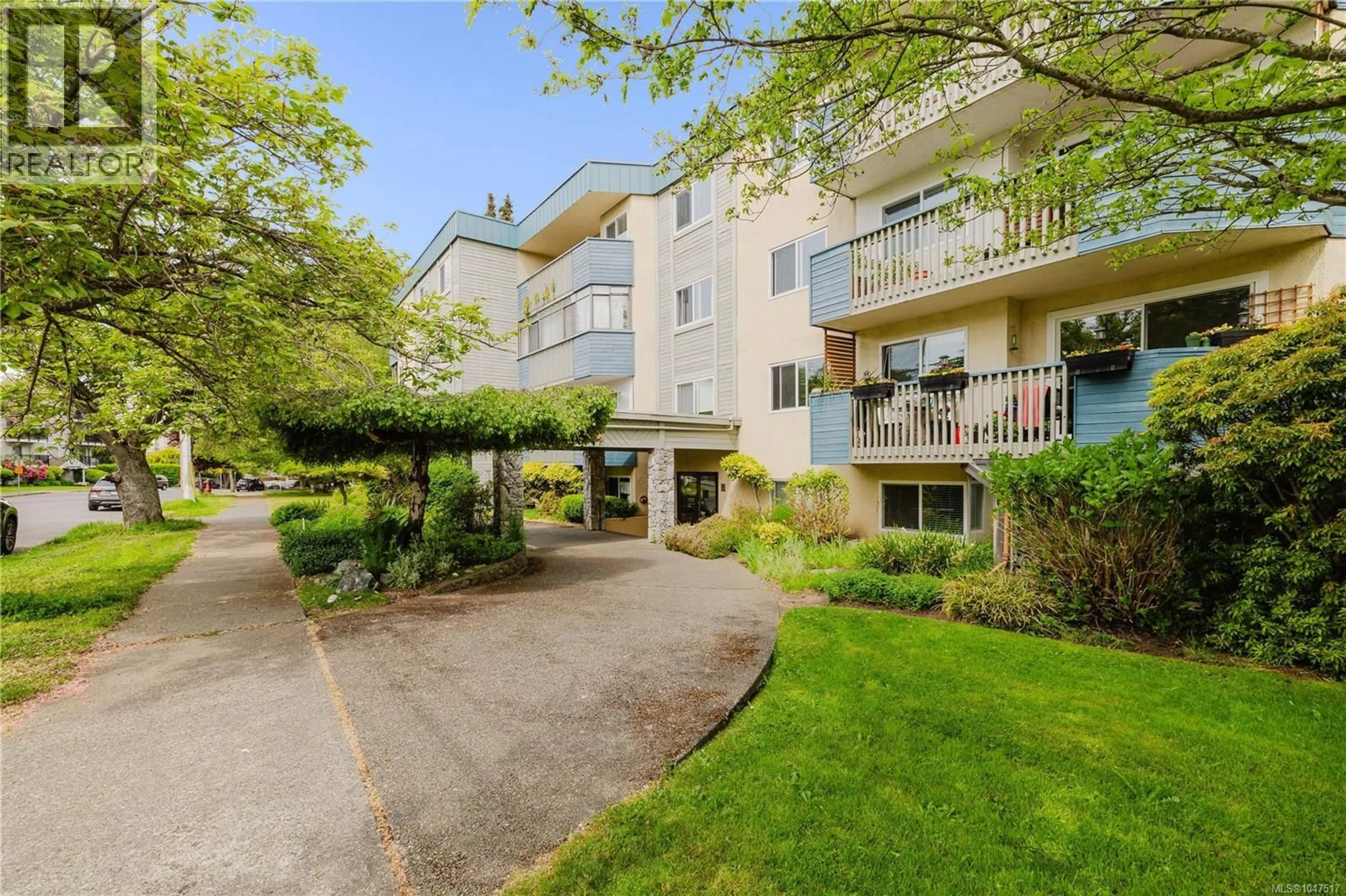 Patio, unknown for 404 - 1012 COLLINSON STREET, Victoria British Columbia V8V3C1