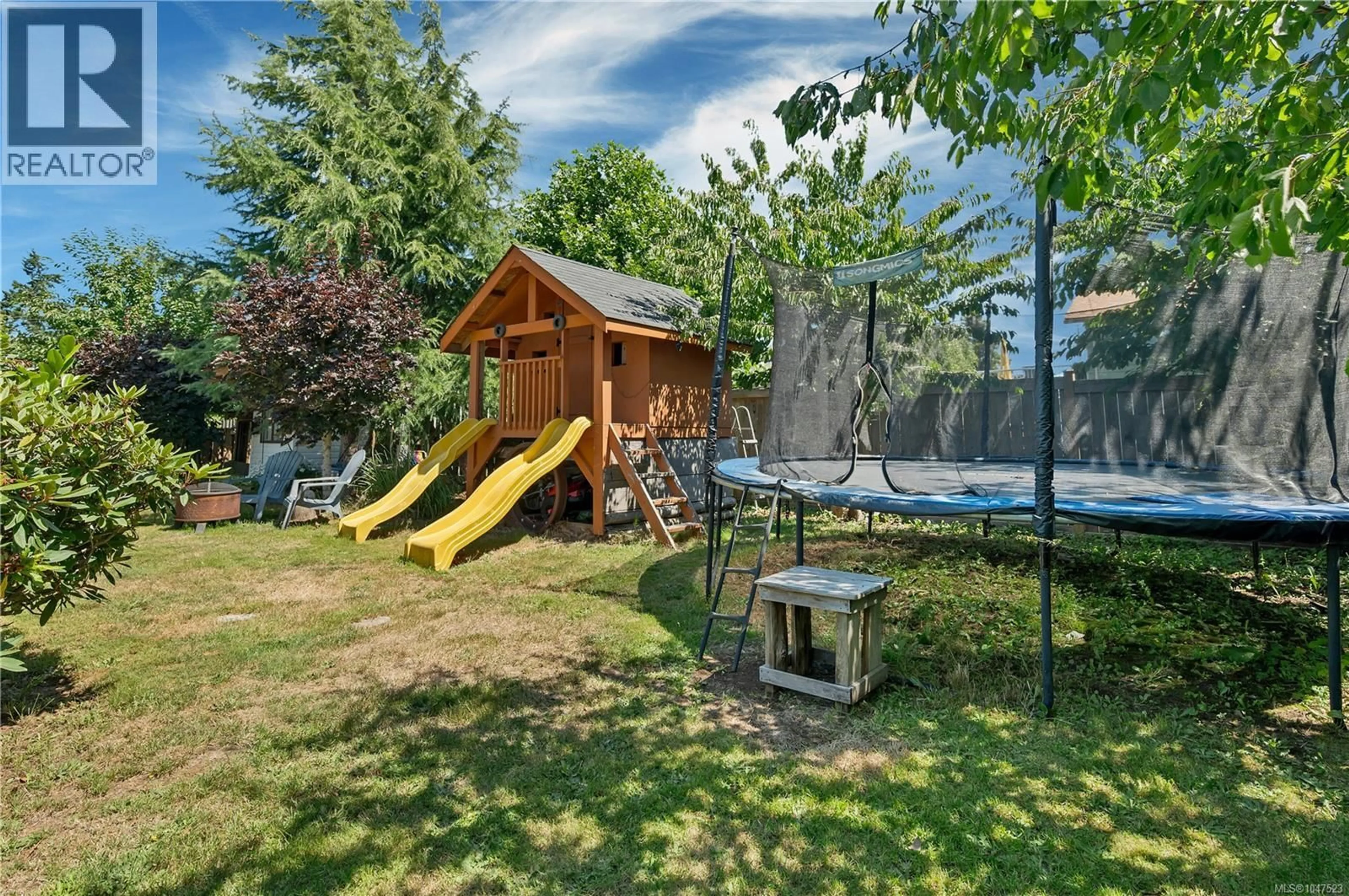 Patio, water/lake/river/ocean view for 885 SHELLBOURNE BOULEVARD, Campbell River British Columbia V9W4Z7