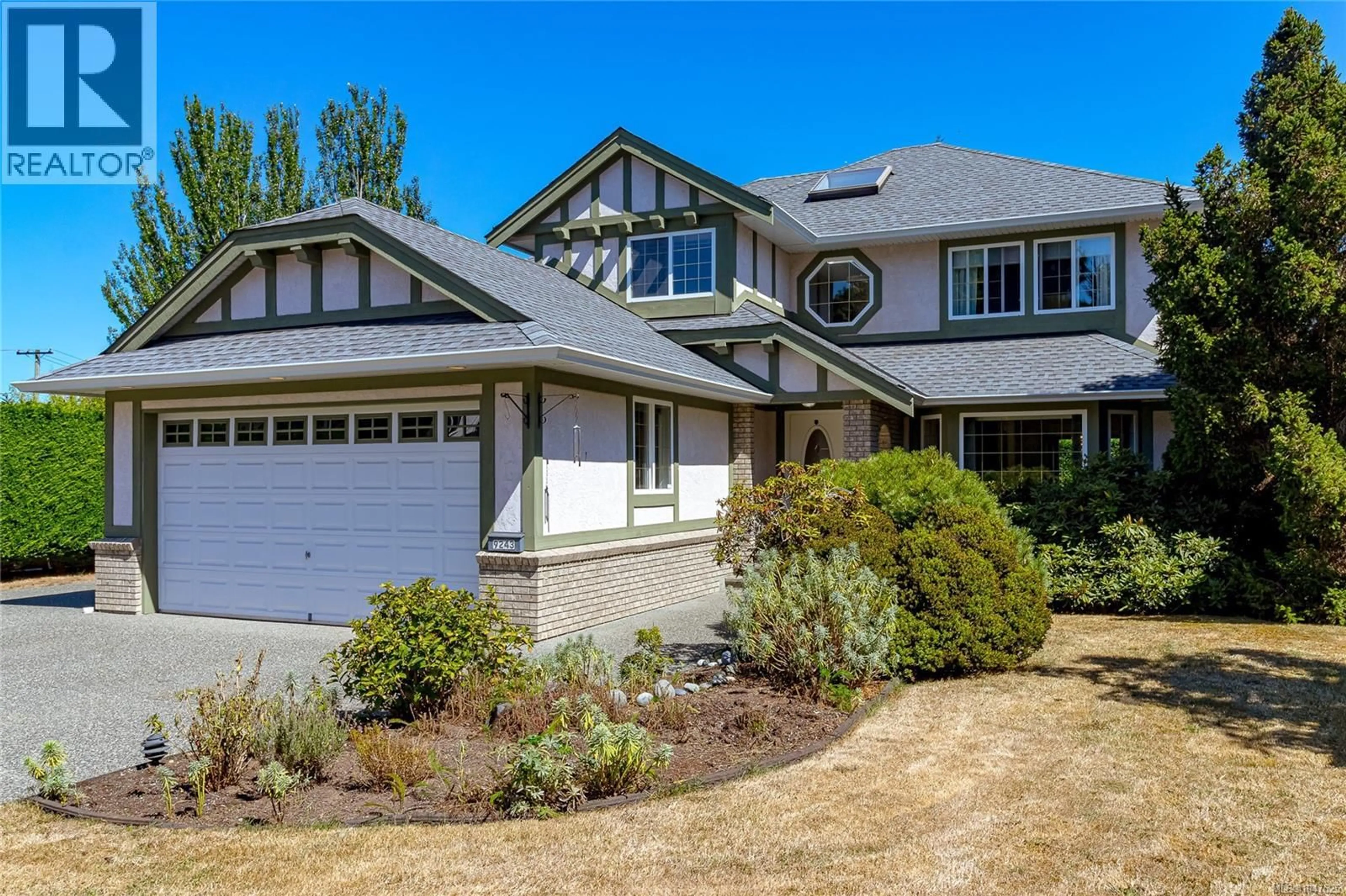 Home with vinyl exterior material, street for 9243 MAINWARING ROAD, North Saanich British Columbia V8L1J9