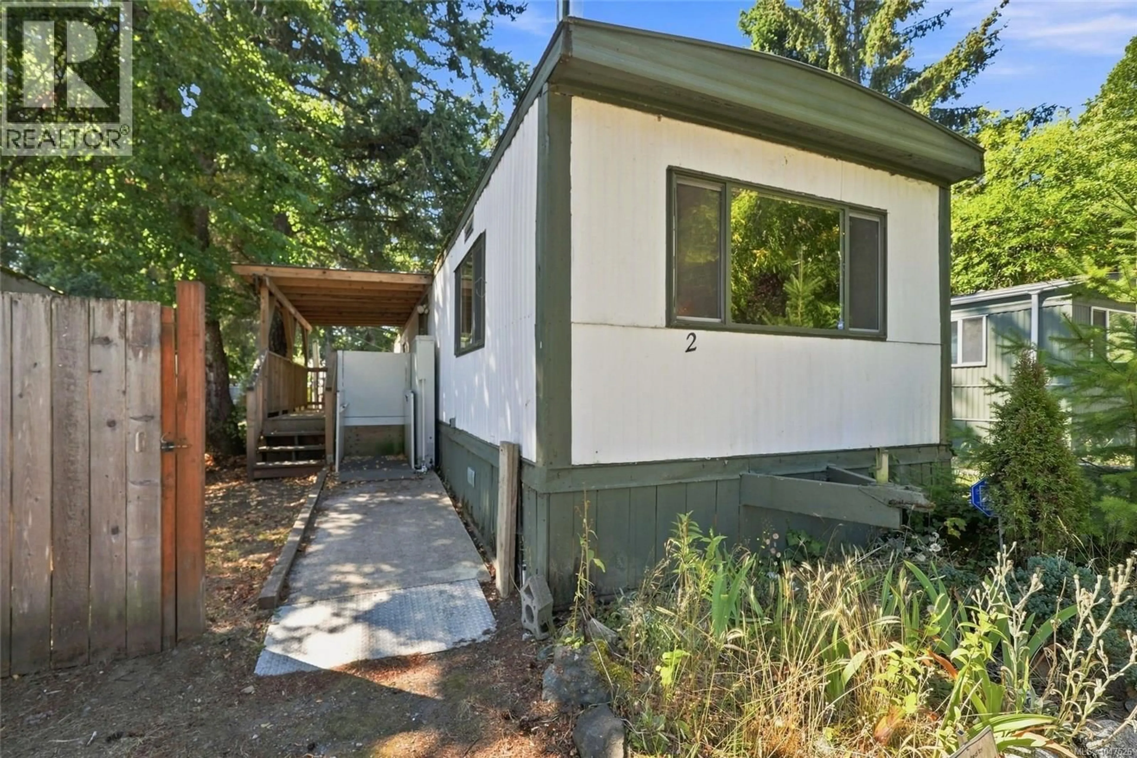 Home with vinyl exterior material, unknown for 2 - 161 HORNE LAKE ROAD, Qualicum Beach British Columbia V9K1T9