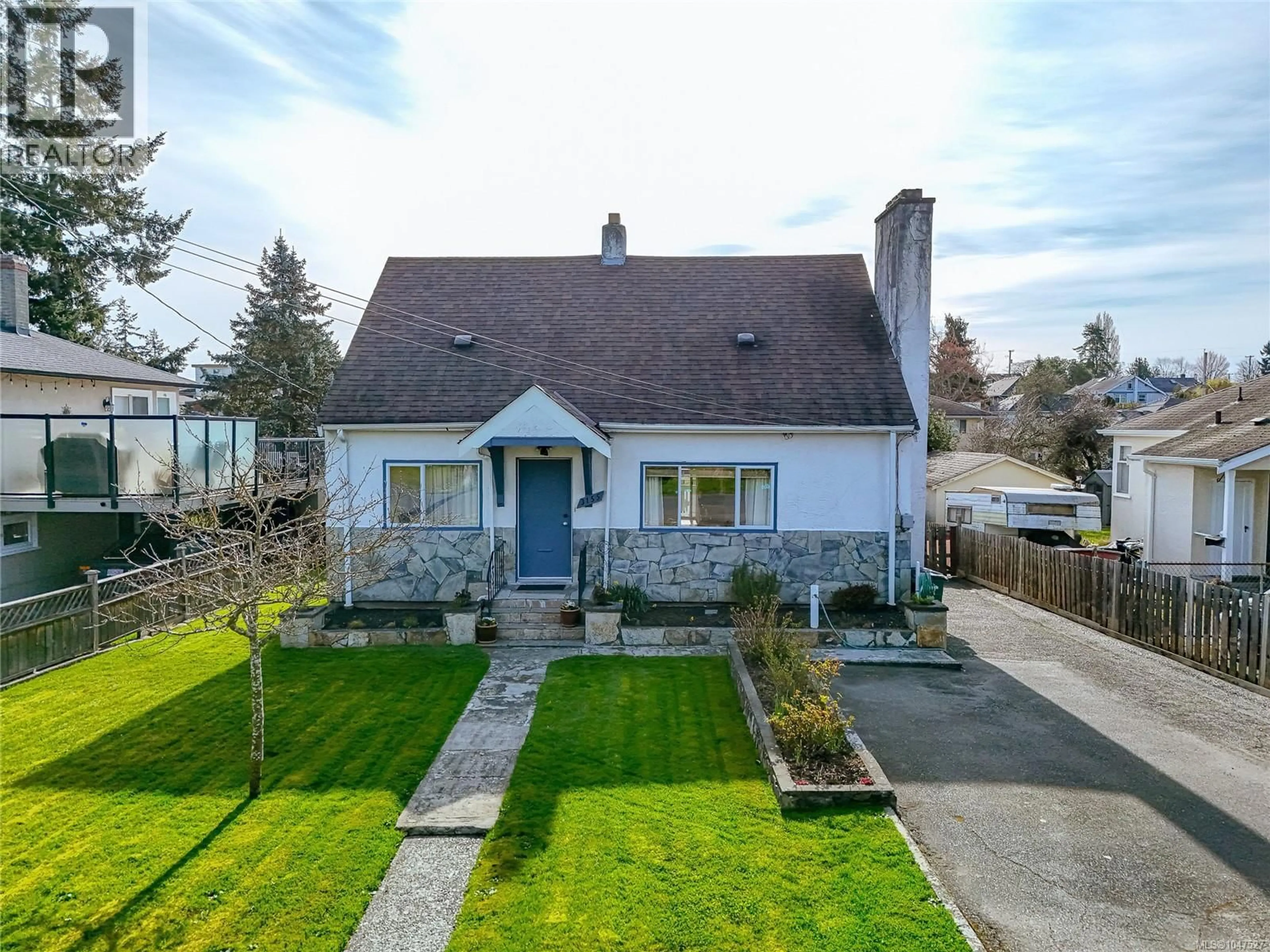 A pic from outside/outdoor area/front of a property/back of a property/a pic from drone, street for 3155 EARL GREY STREET, Saanich British Columbia V9A1X1
