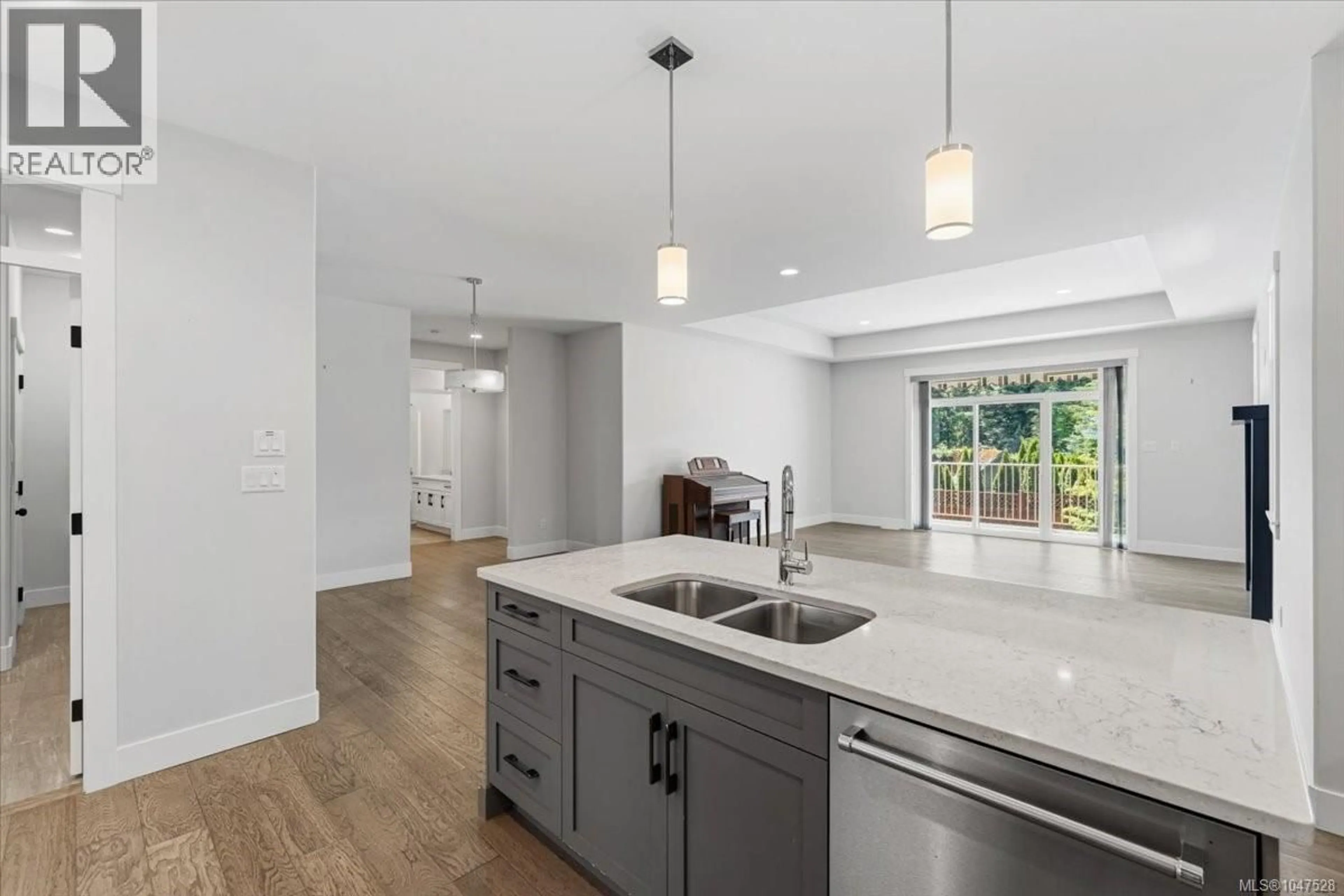 Open concept kitchen, unknown for 3825 MARJORIE WAY, Nanaimo British Columbia V9T0K3