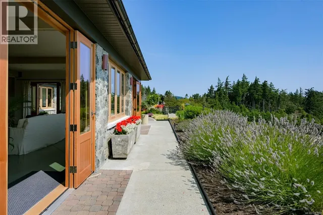 735 ARDEN ROAD, Metchosin 5