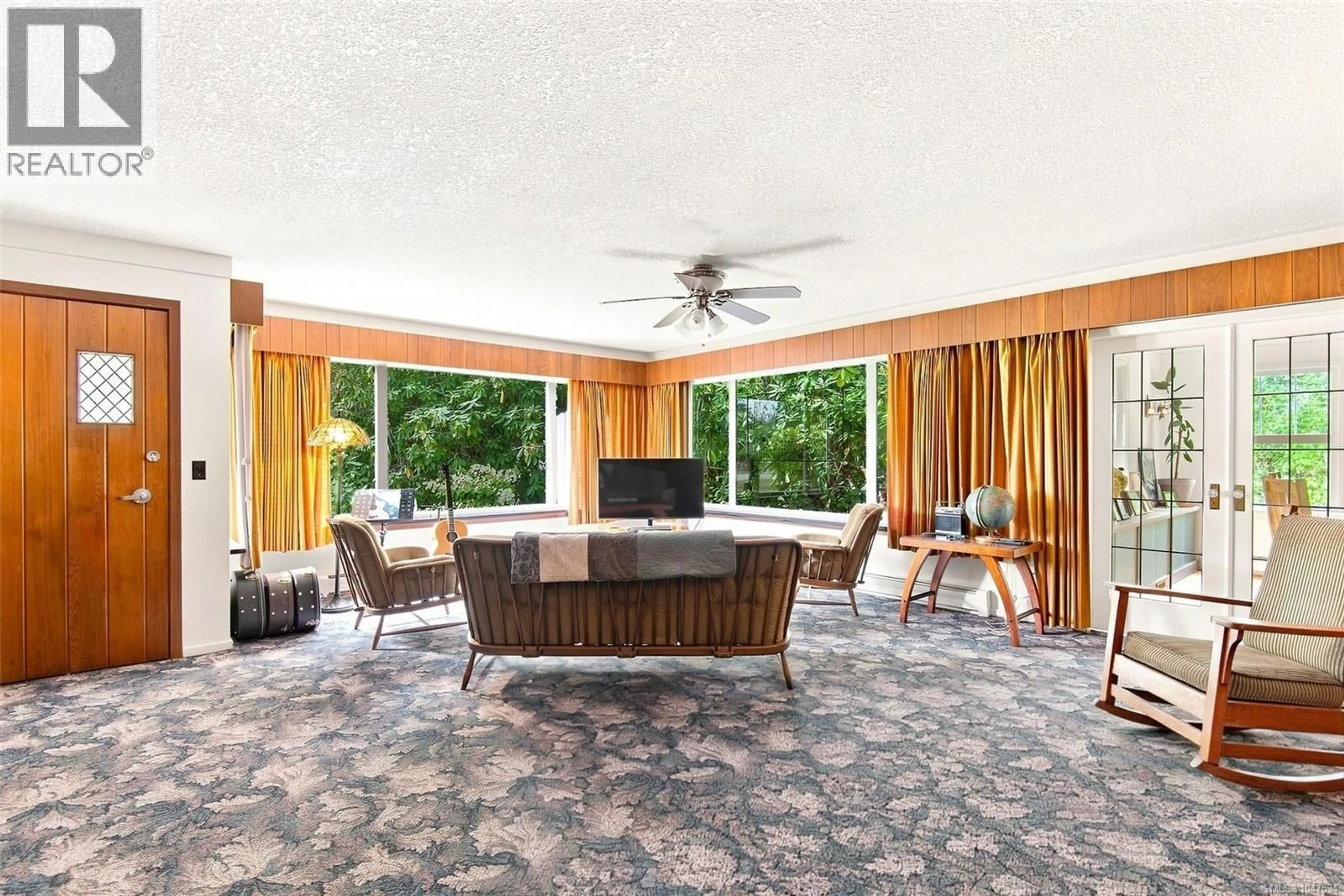 Patio, water/lake/river/ocean view for 6009 RIVER ROAD, Port Alberni British Columbia V9Y6Z8