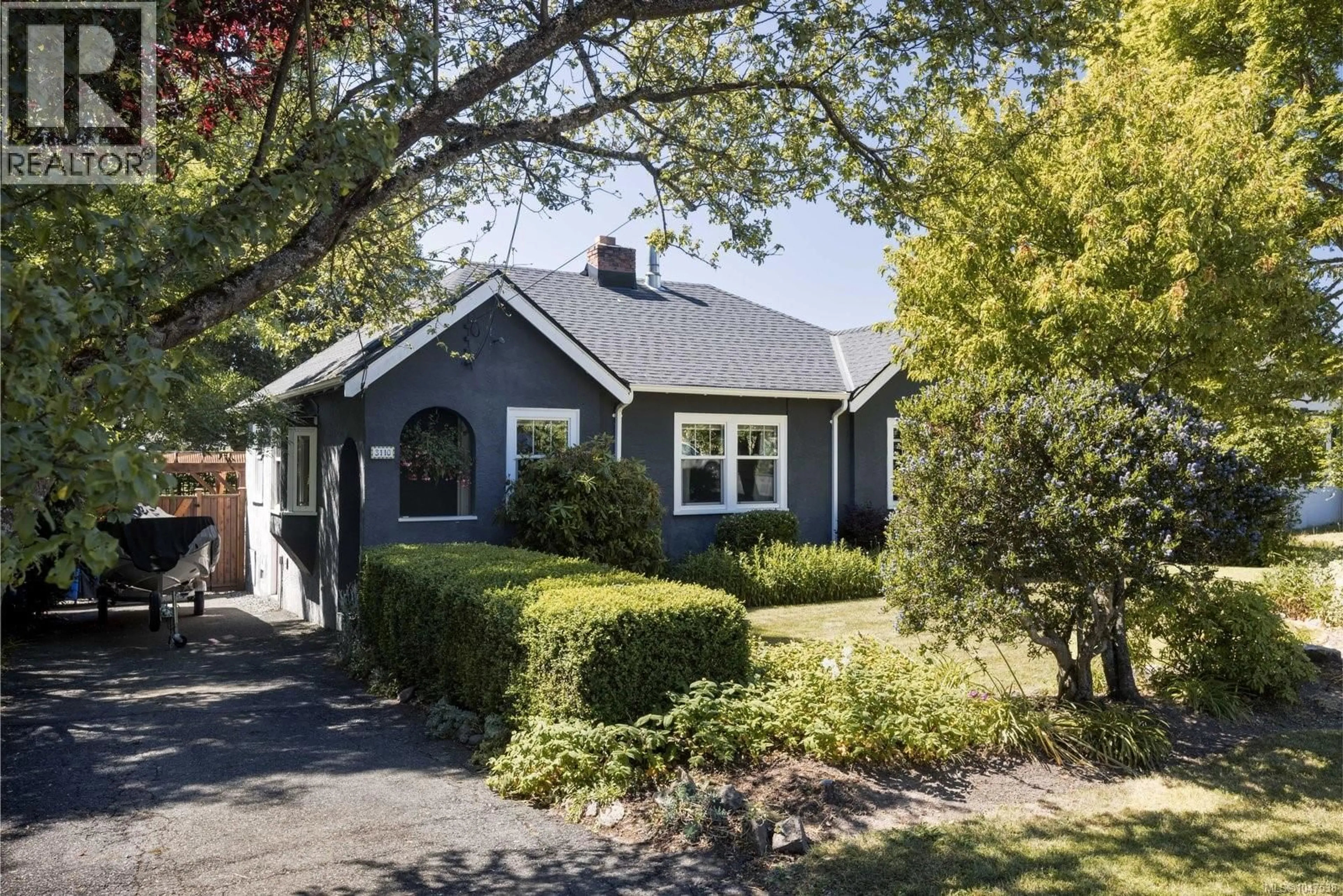 Home with vinyl exterior material, street for 3110 FRECHETTE STREET, Saanich British Columbia V8P4N5