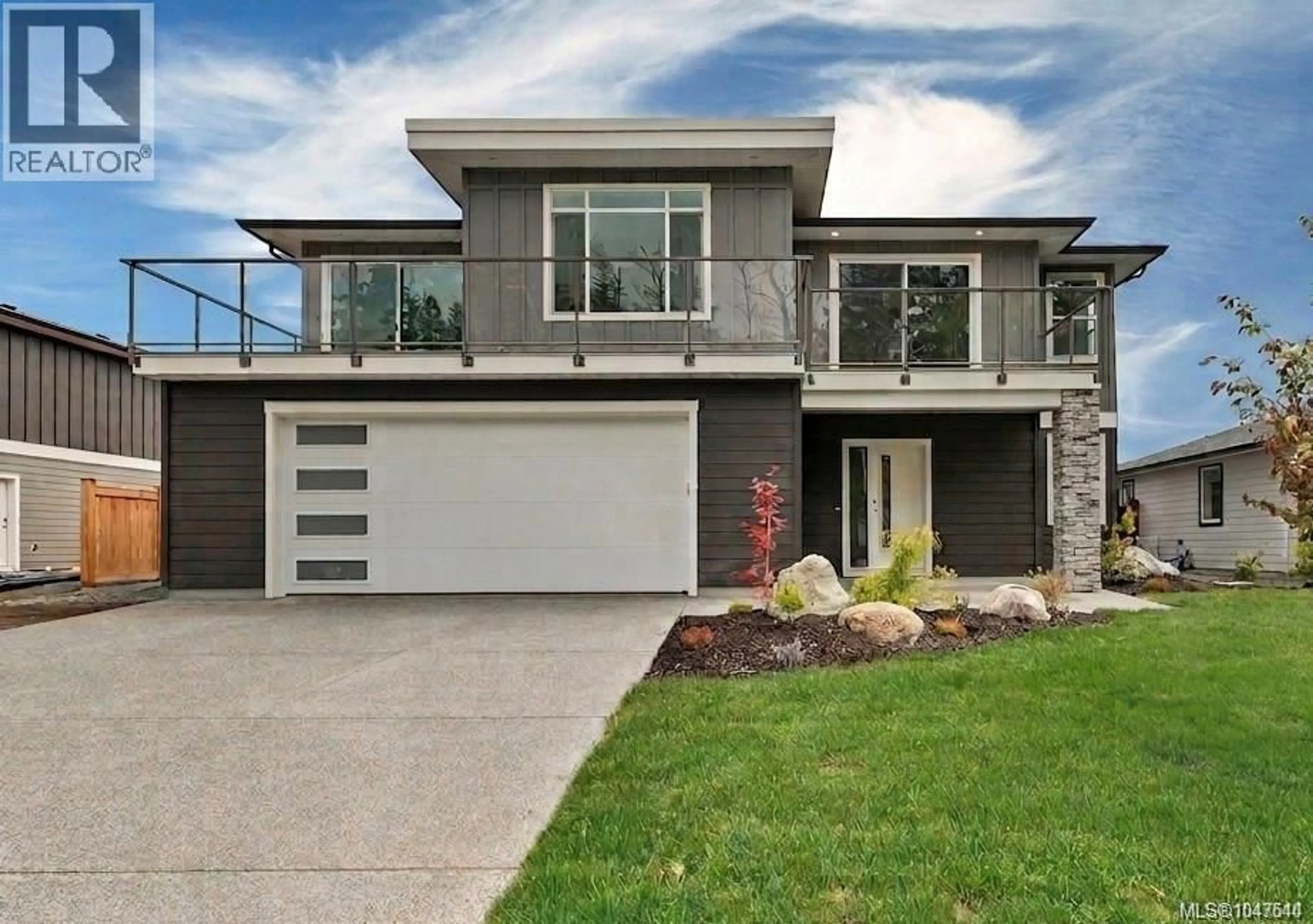 Home with brick exterior material, street for 237 WALWORTH ROAD SOUTH, Campbell River British Columbia V9W0J3