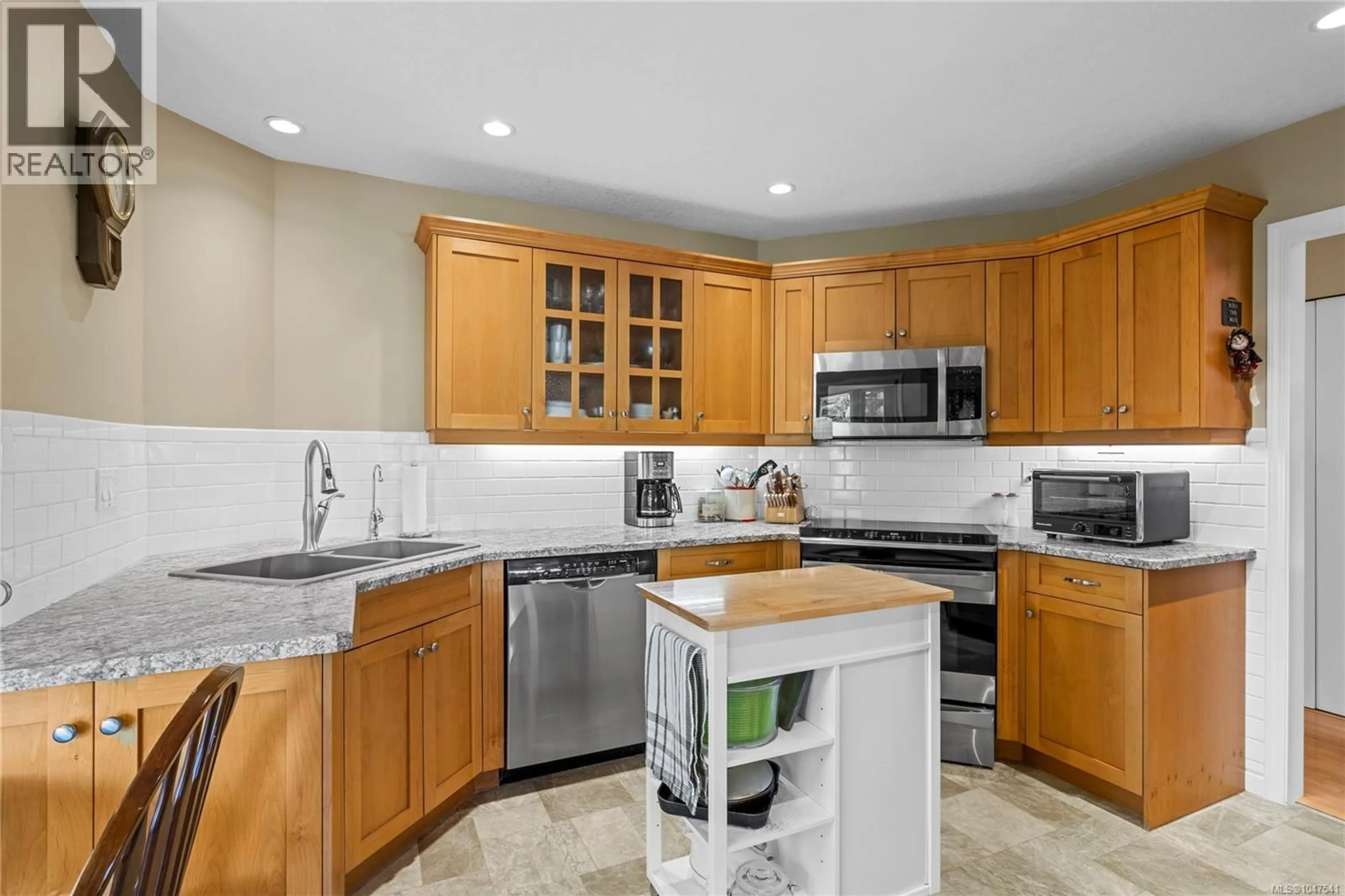 Unknown for 521 BIRCH AVENUE, Qualicum Beach British Columbia V9K1K4