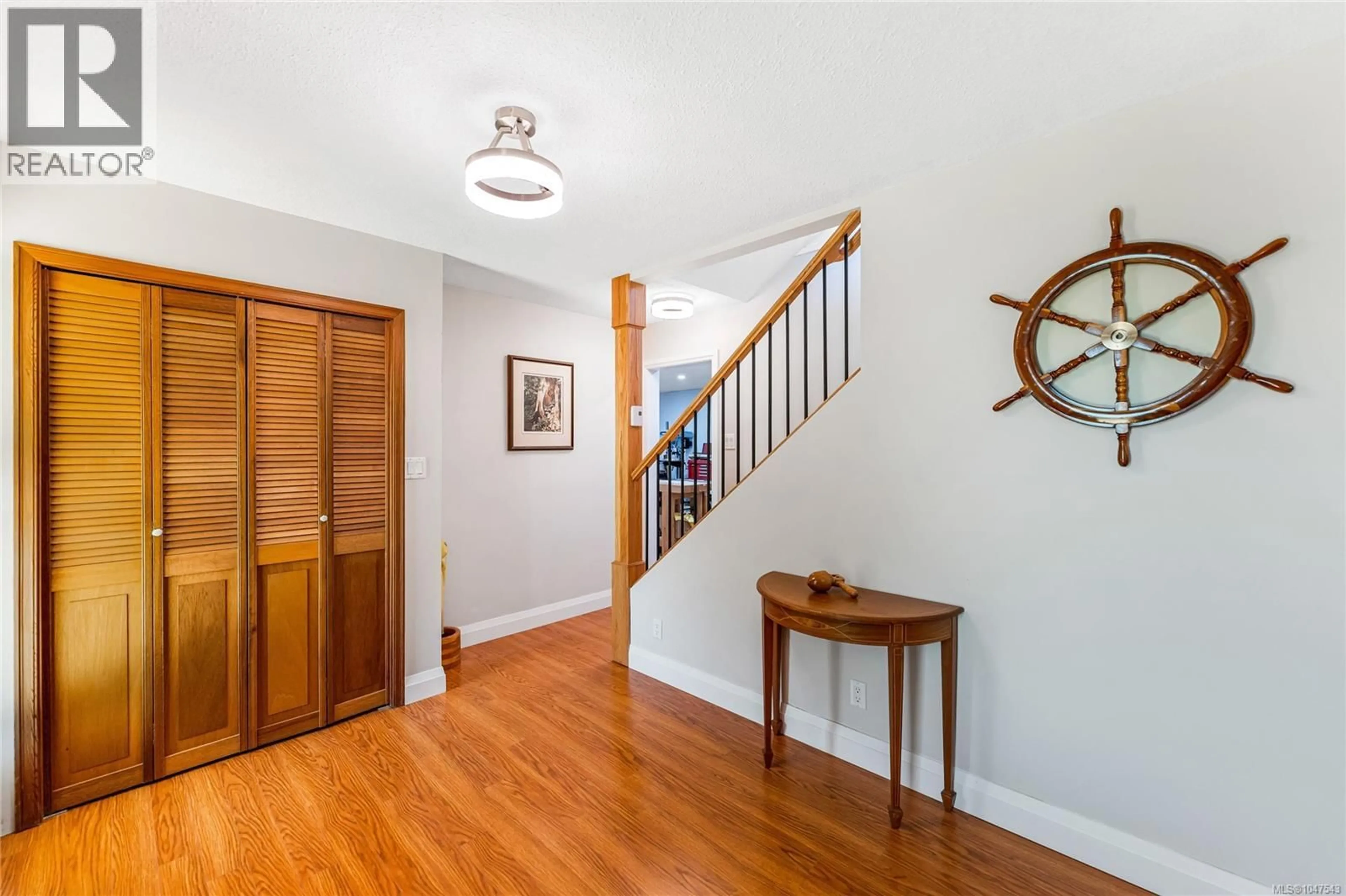Indoor entryway for 330 SALTSPRING WAY, Salt Spring British Columbia V8K2G7