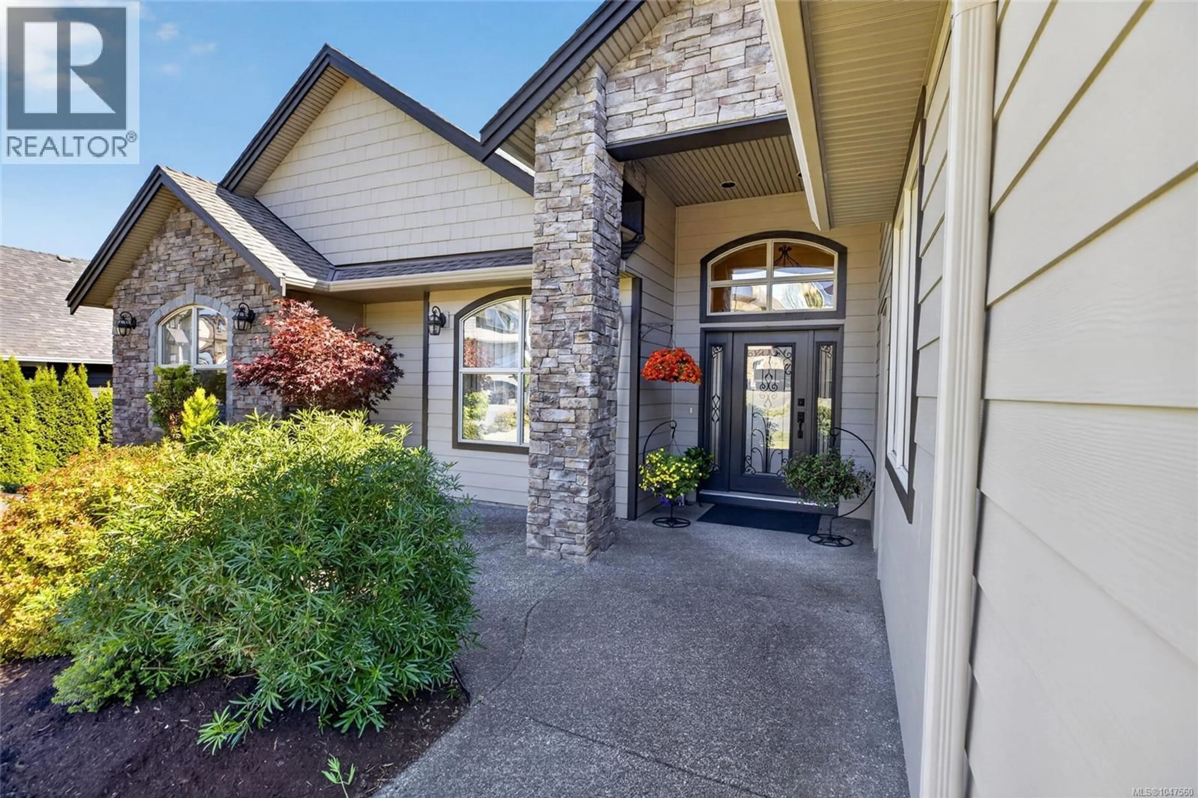 Indoor entryway for 656 MARINER DRIVE, Campbell River British Columbia V9H1V9