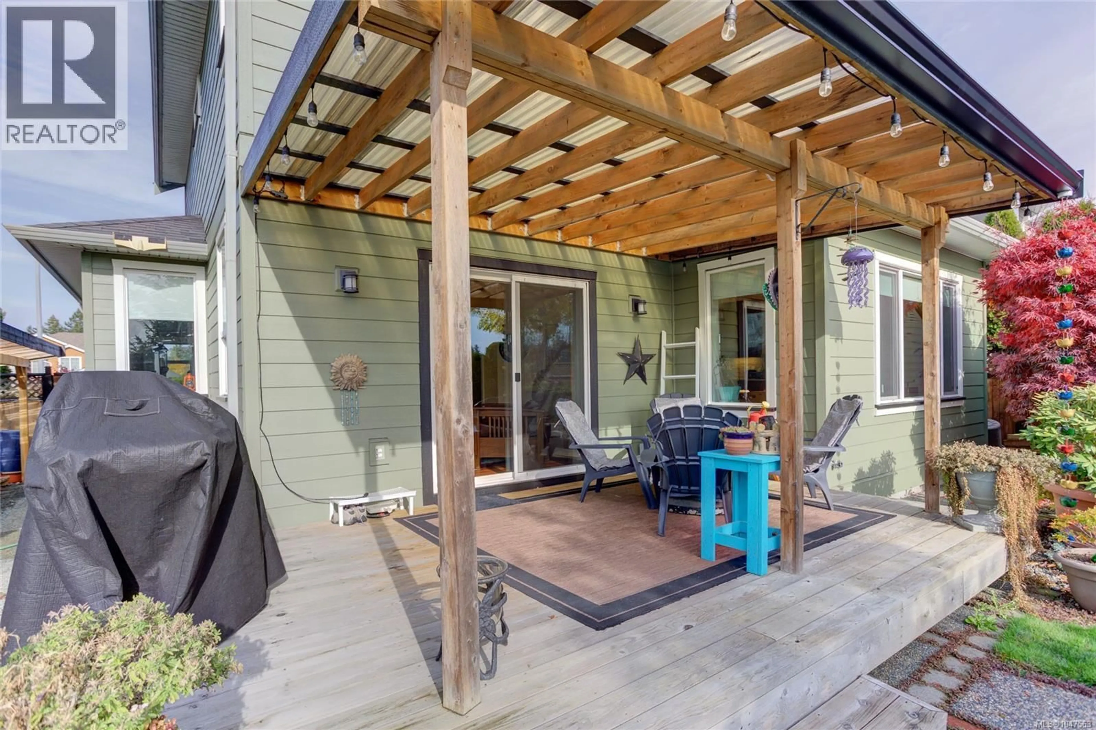 Patio, street for 1922 FALCON CRESCENT, Cowichan Bay British Columbia V0R1N1