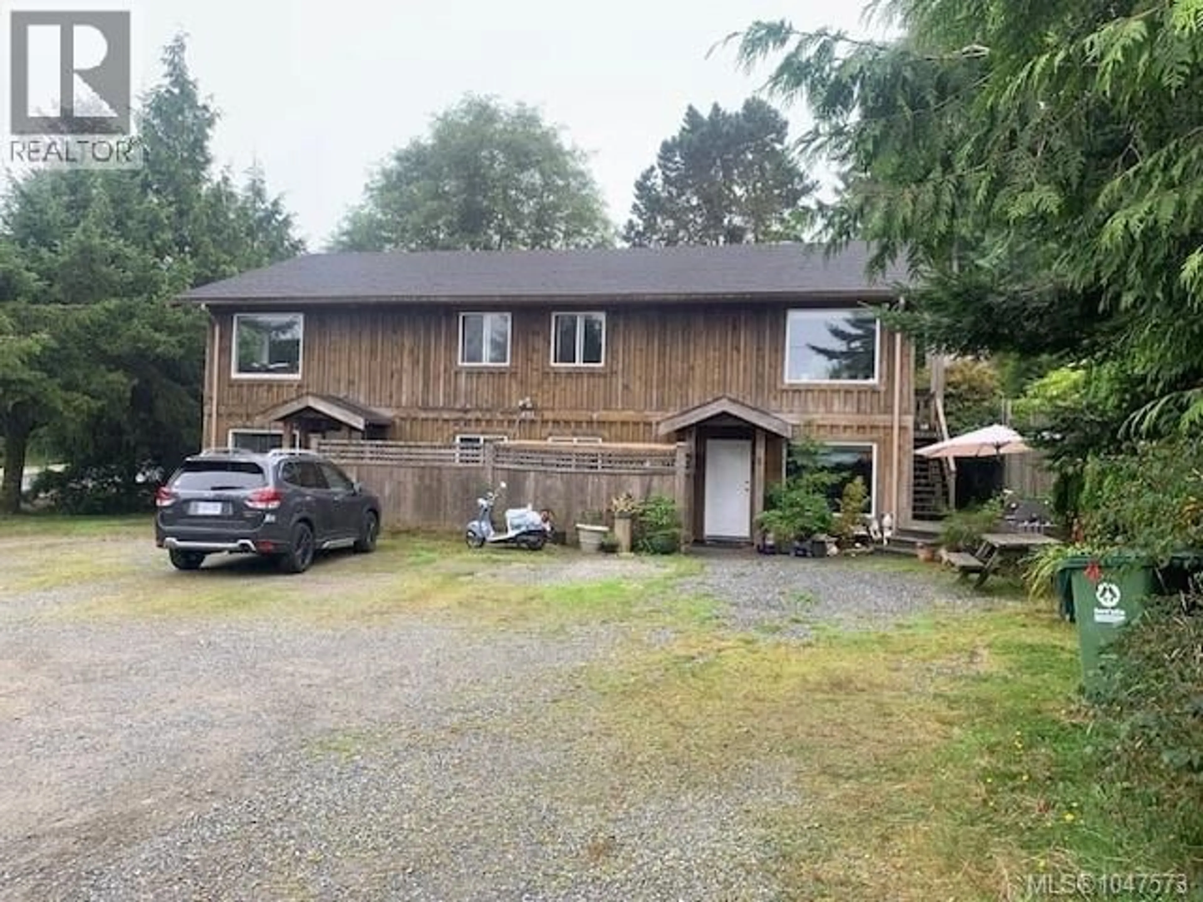 A pic from outside/outdoor area/front of a property/back of a property/a pic from drone, unknown for 451 NEILL STREET, Tofino British Columbia V0R2Z0